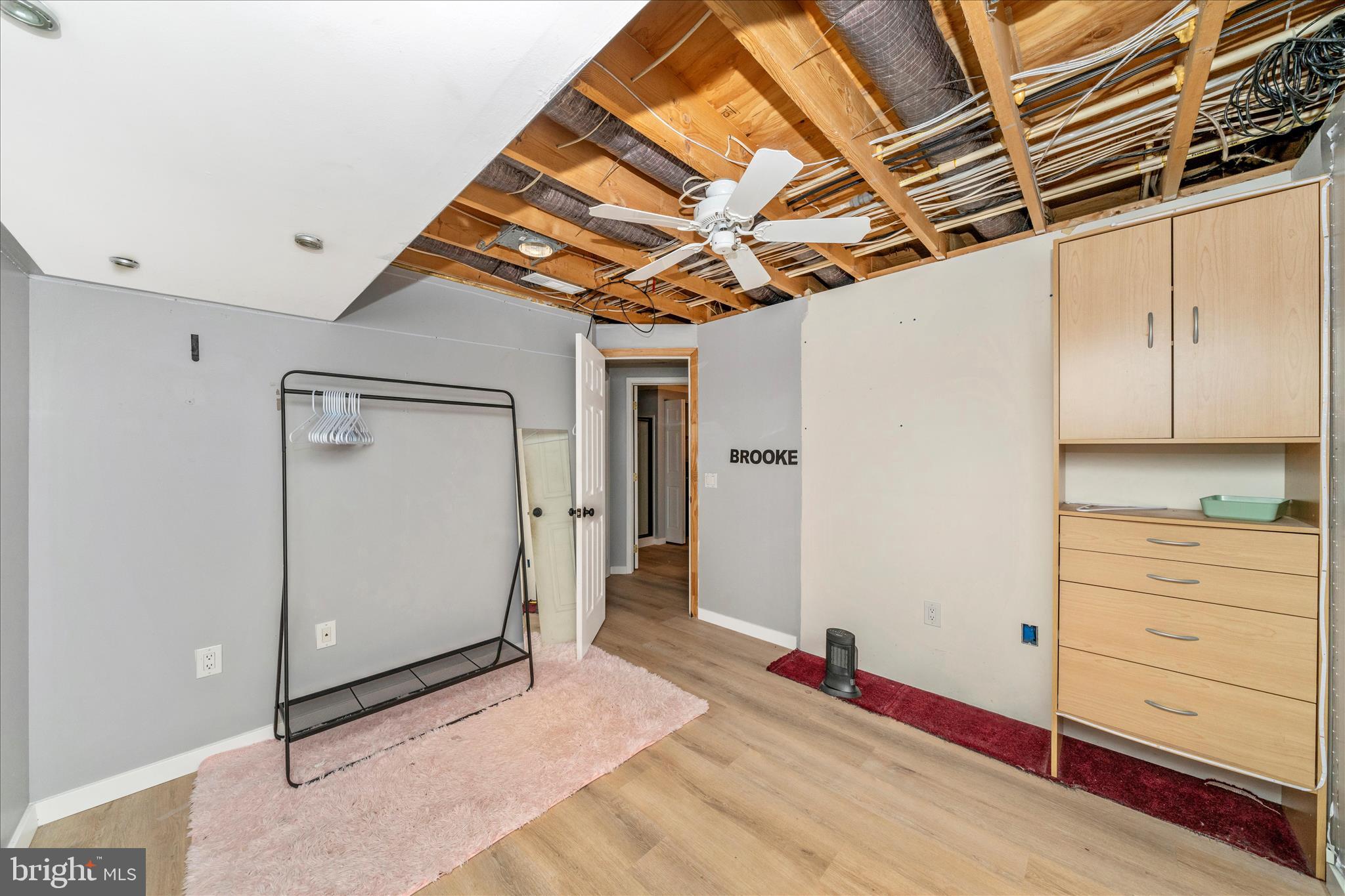 BOLLINGER ESTATES - Residential