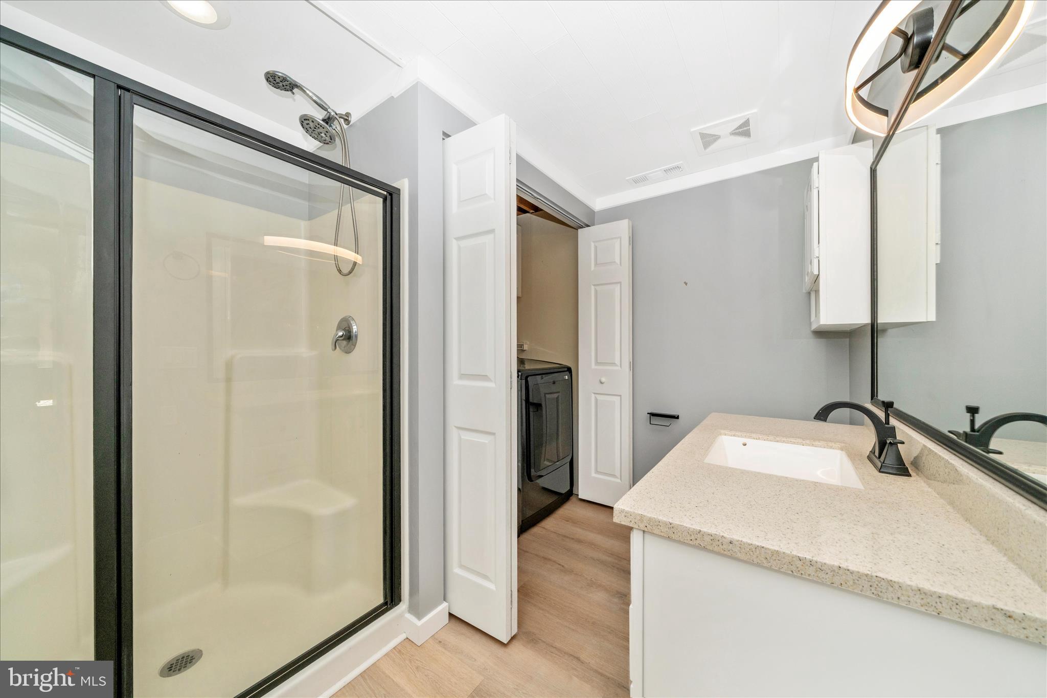 BOLLINGER ESTATES - Residential