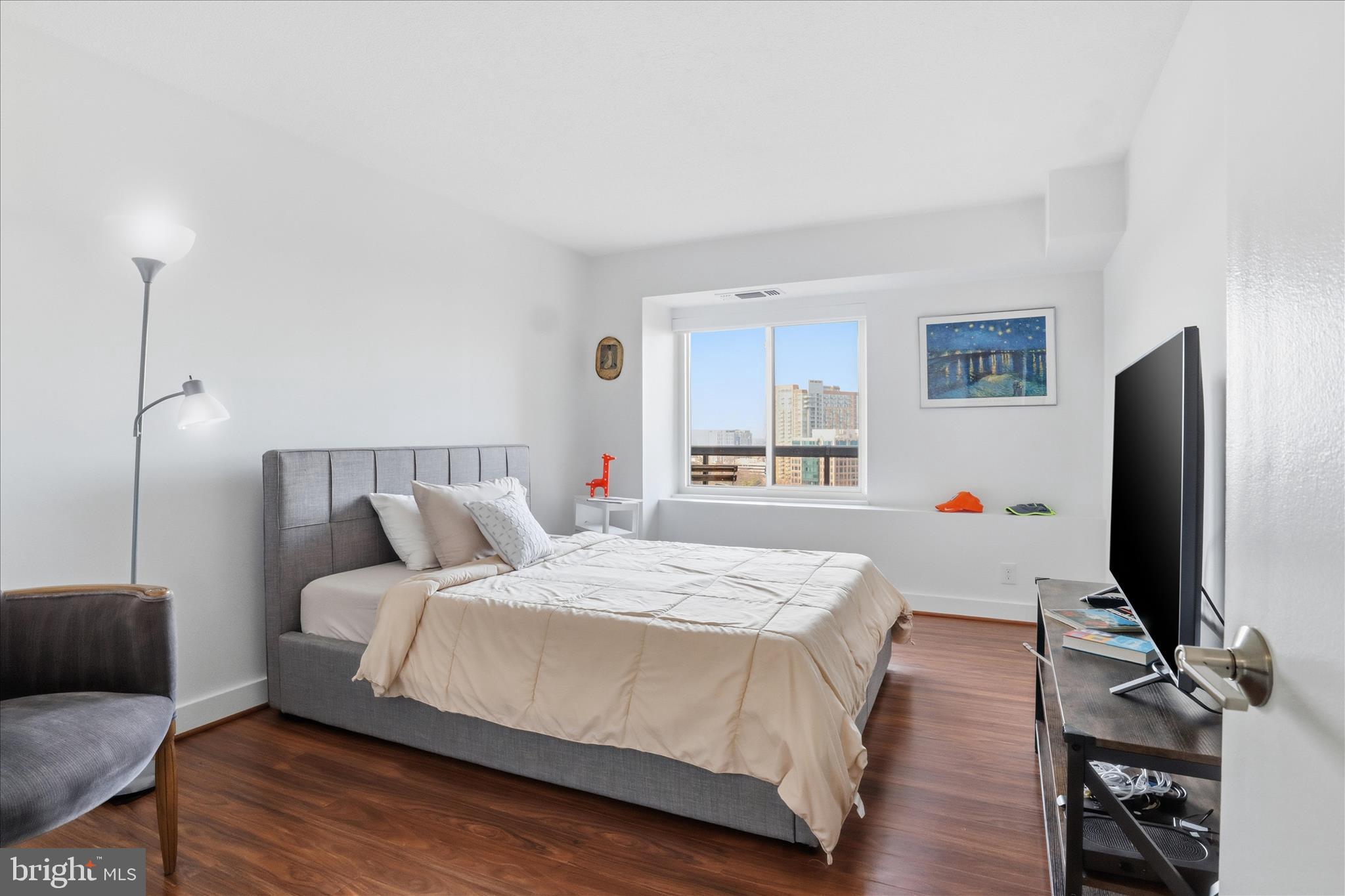 ROTONDA - Residential Lease