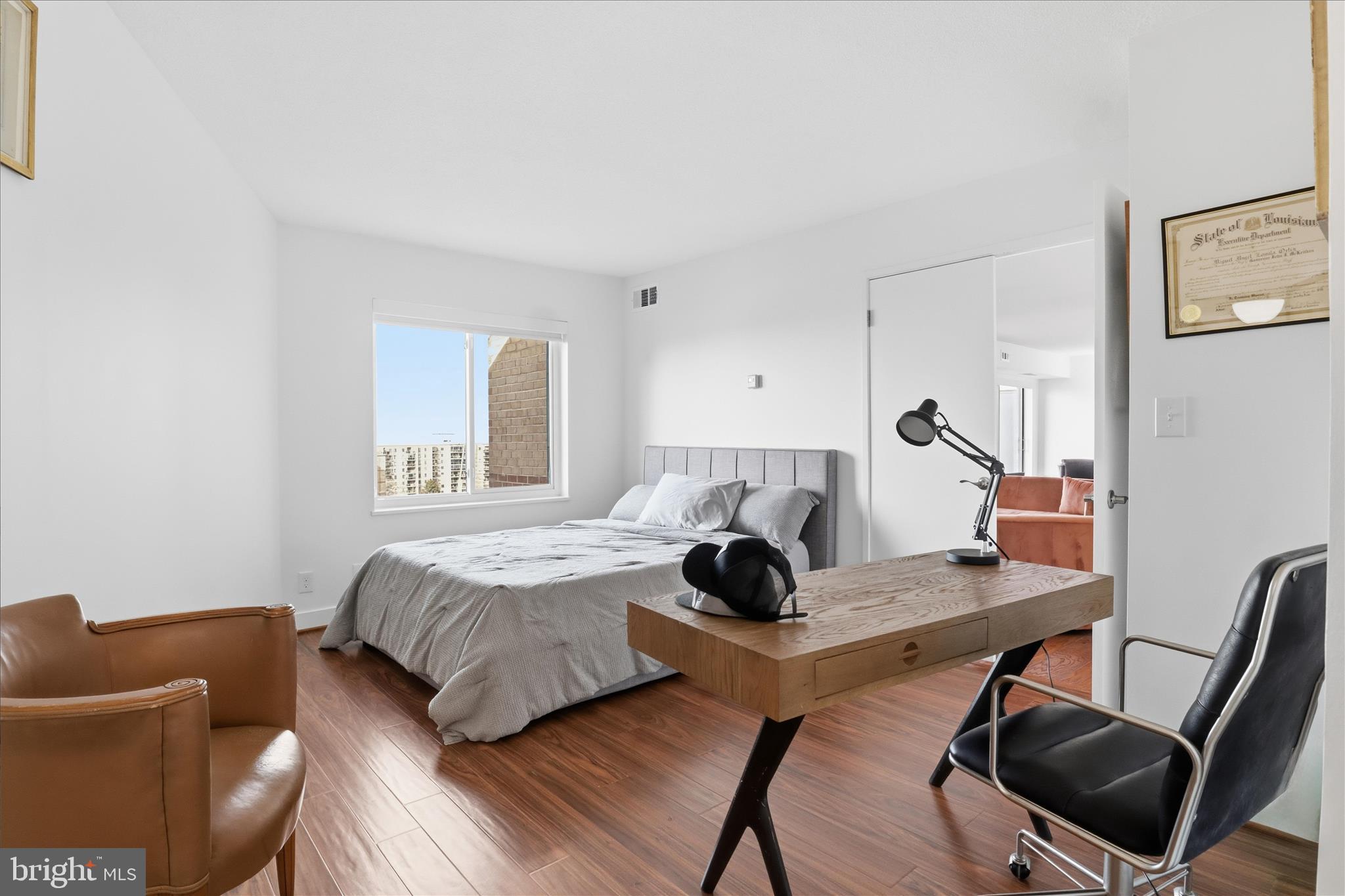 ROTONDA - Residential Lease