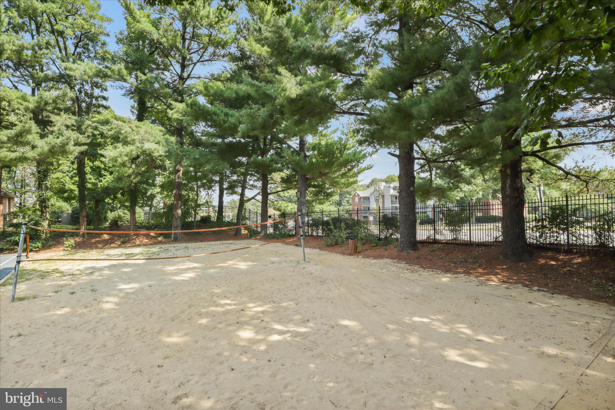 ROTONDA - Residential Lease