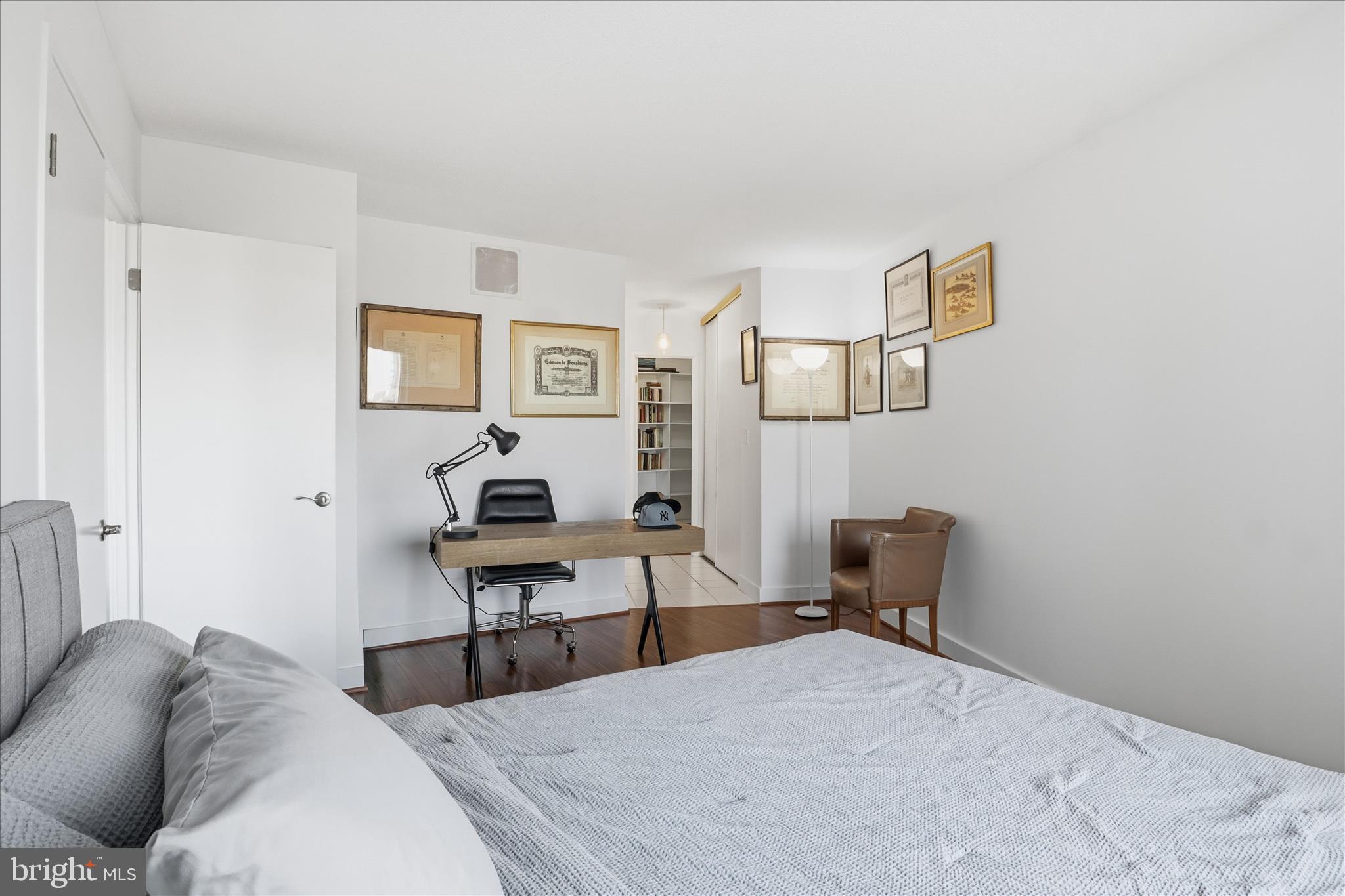 ROTONDA - Residential Lease