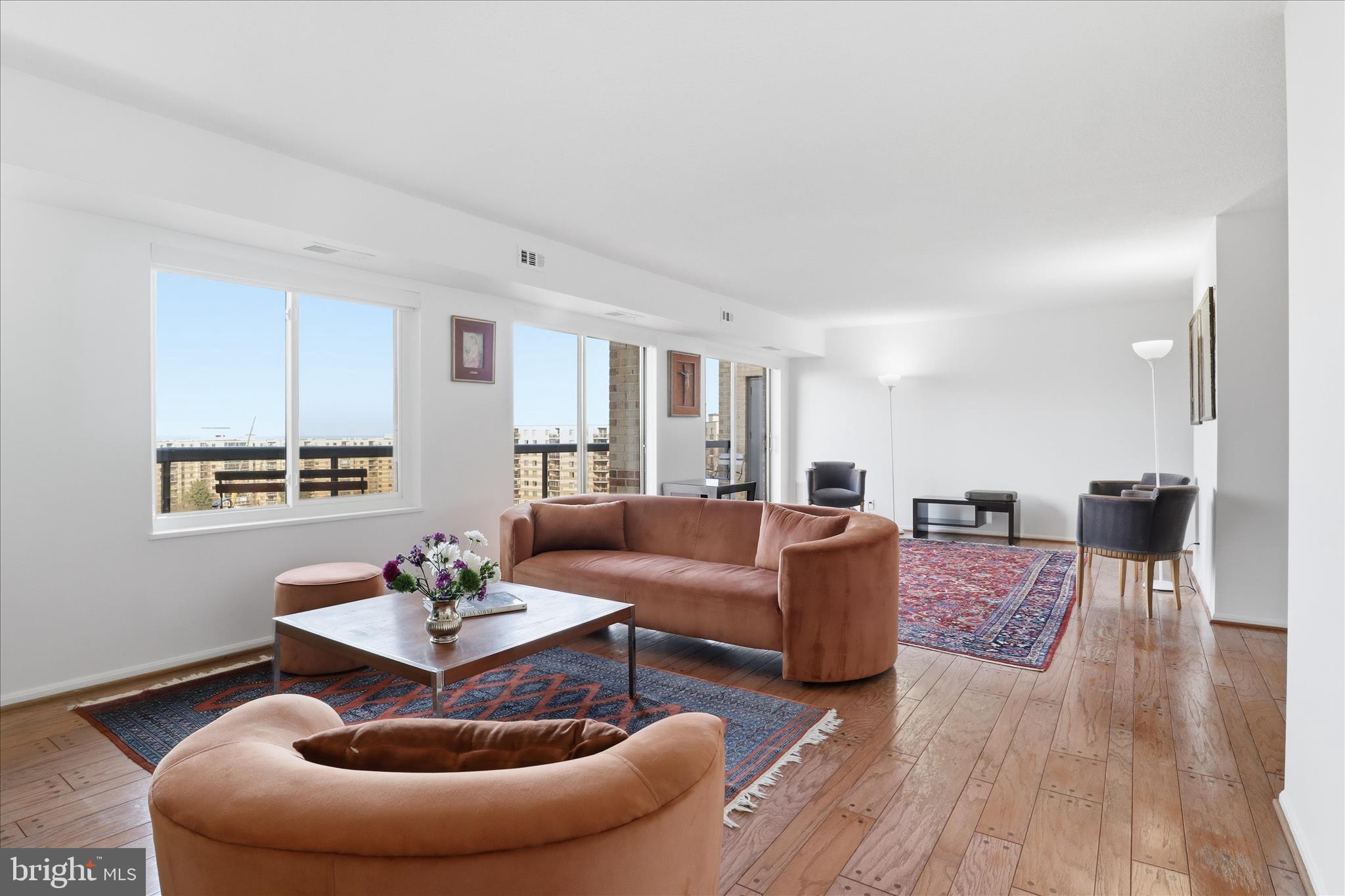 ROTONDA - Residential Lease