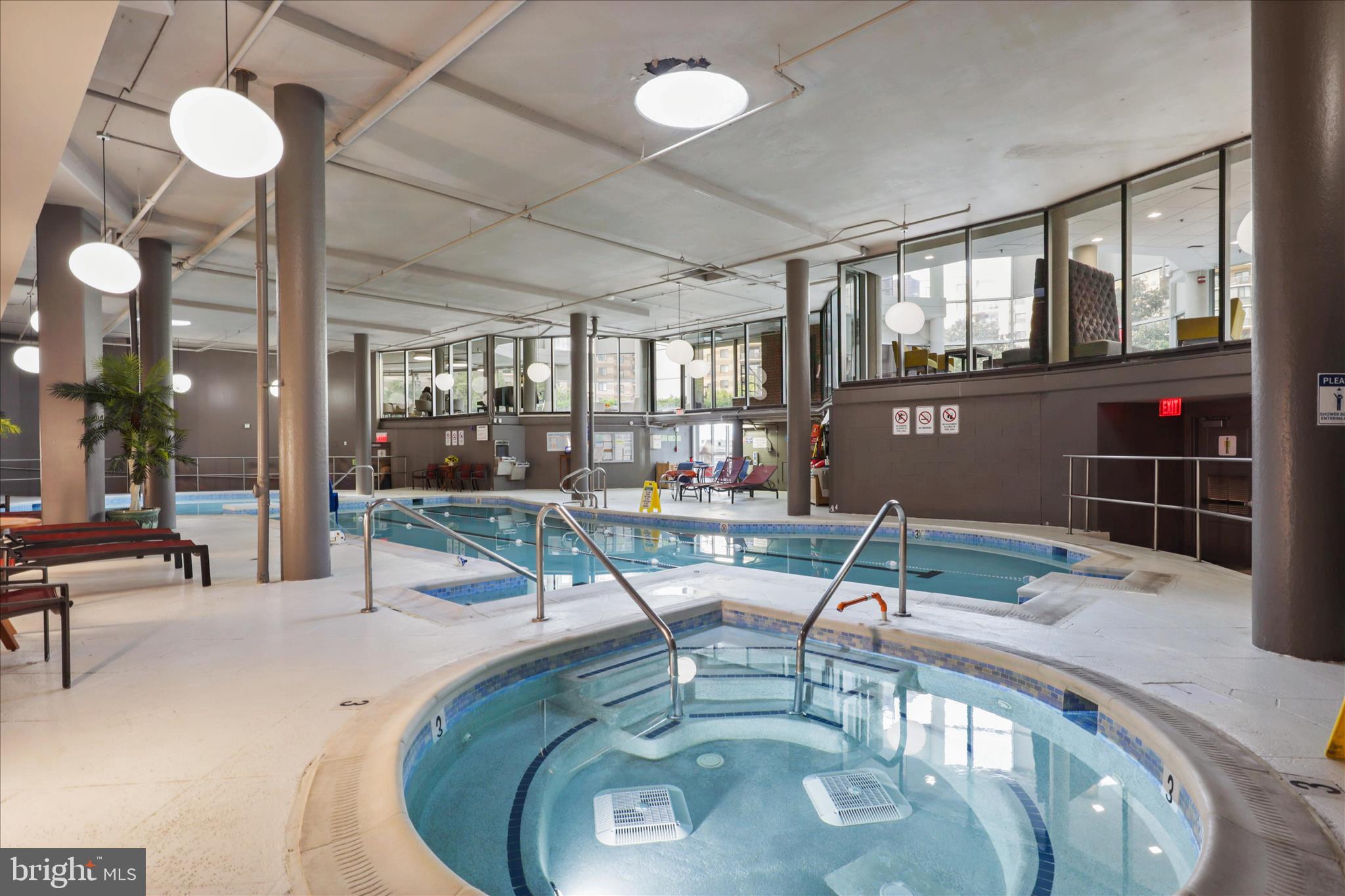 ROTONDA - Residential Lease