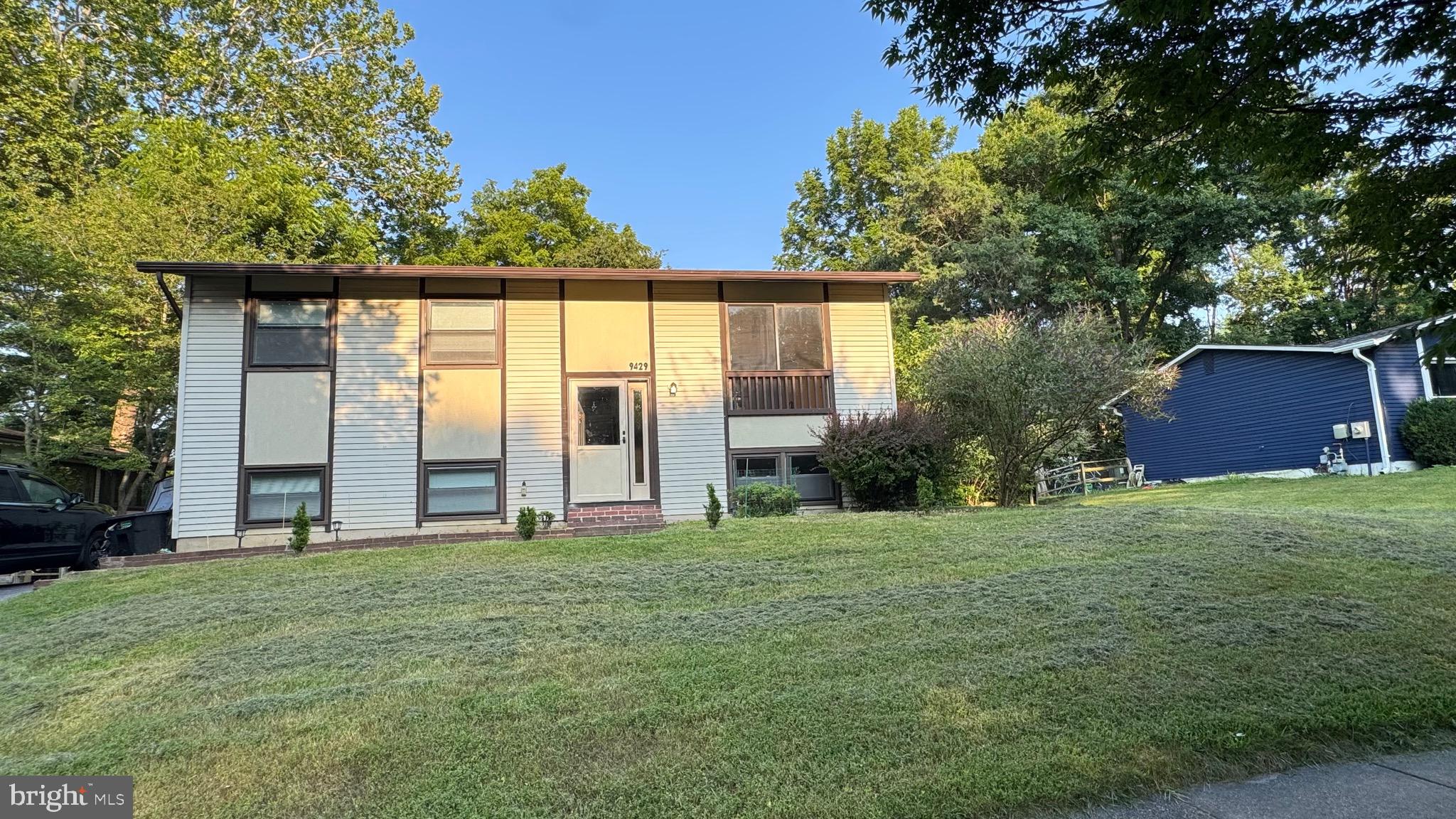9429 FAREWELL ROAD