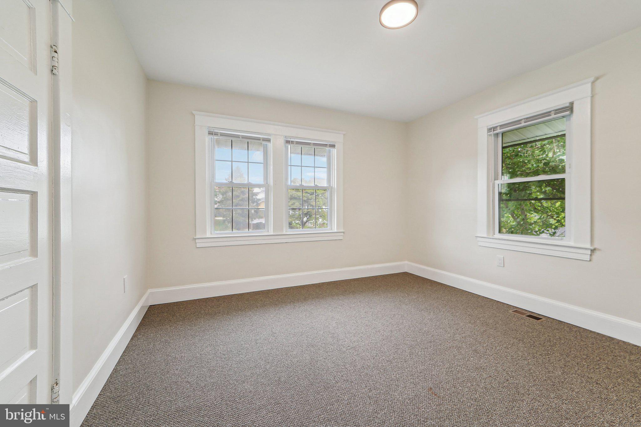 DORCHESTER - Residential