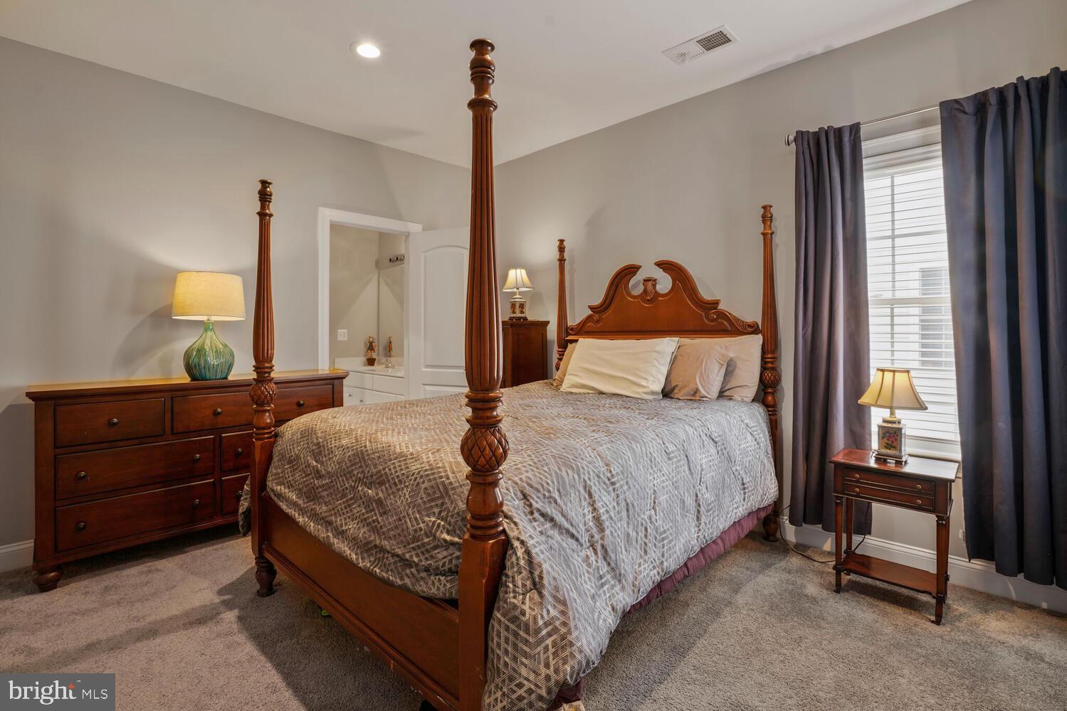 HEARTHSTONE VILLAGE OAK - Residential