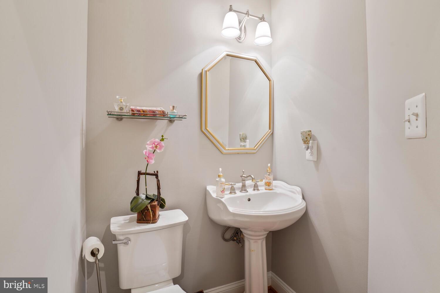 HEARTHSTONE VILLAGE OAK - Residential