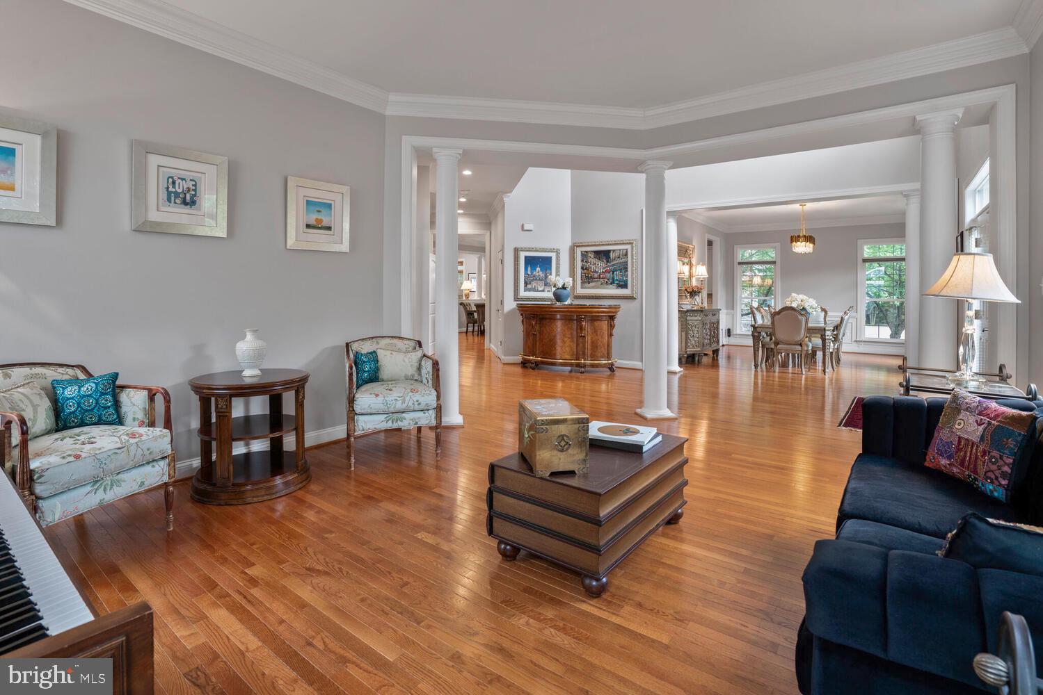 2960 TROUSSEAU LANE