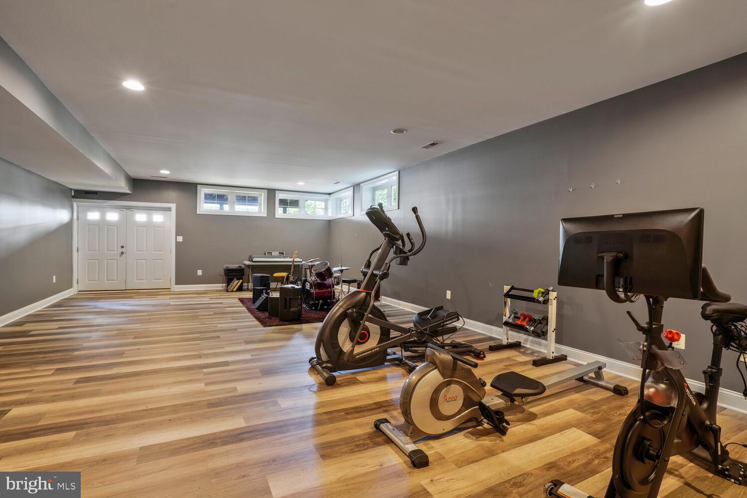 HEARTHSTONE VILLAGE OAK - Residential