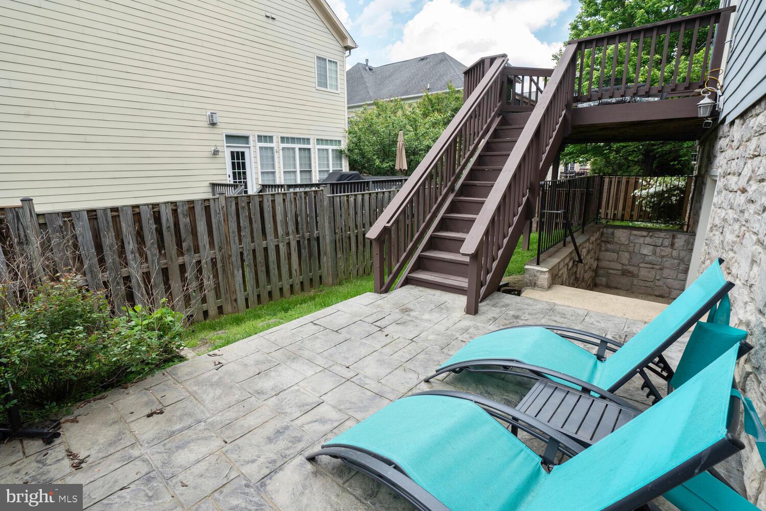 HEARTHSTONE VILLAGE OAK - Residential