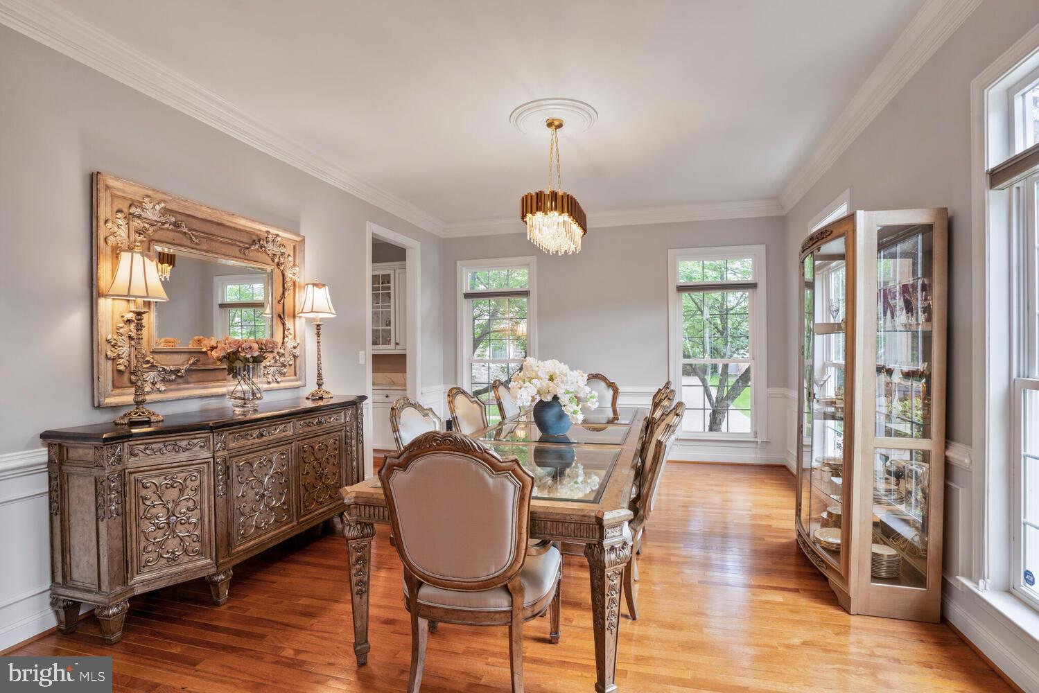 2960 TROUSSEAU LANE