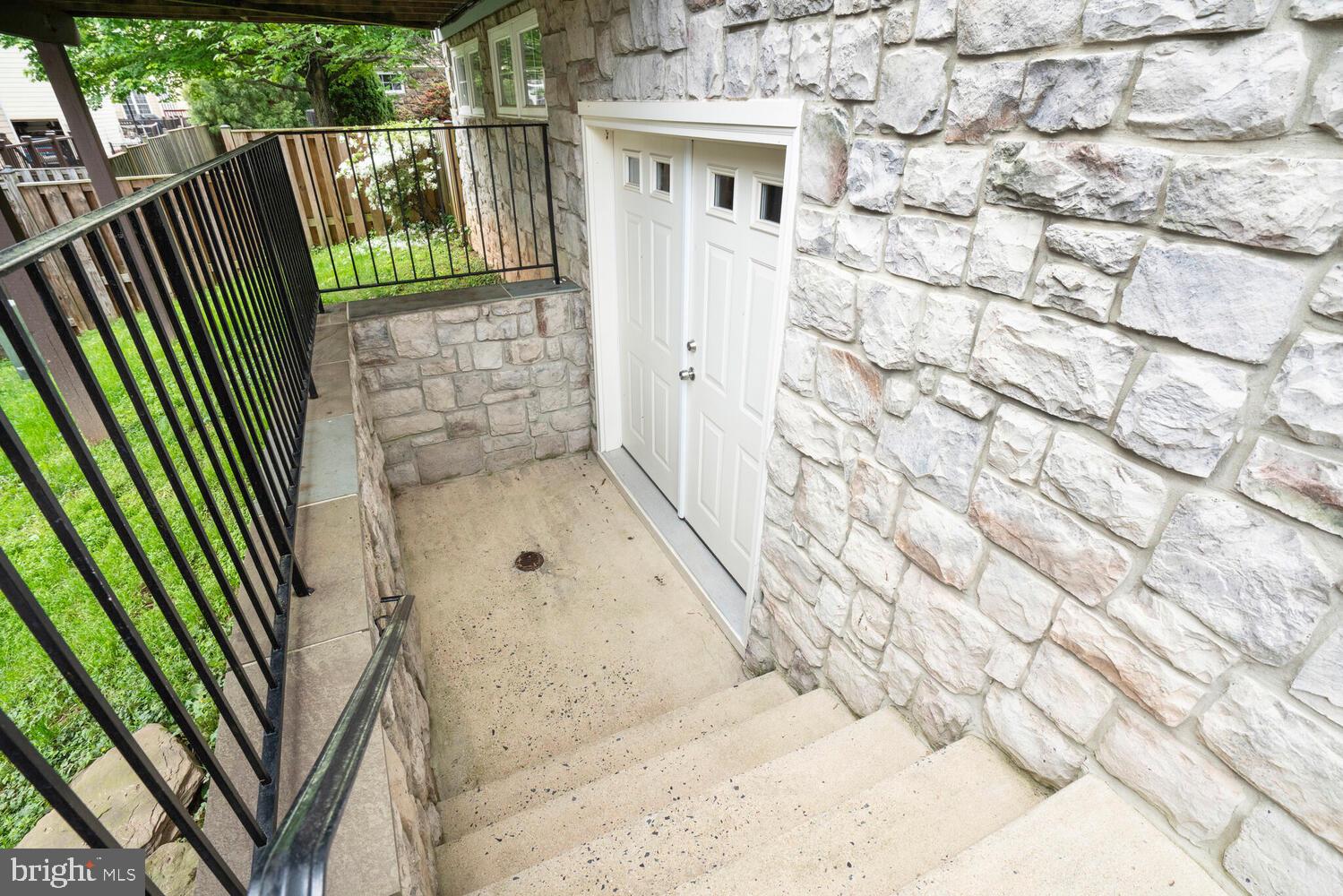 HEARTHSTONE VILLAGE OAK - Residential