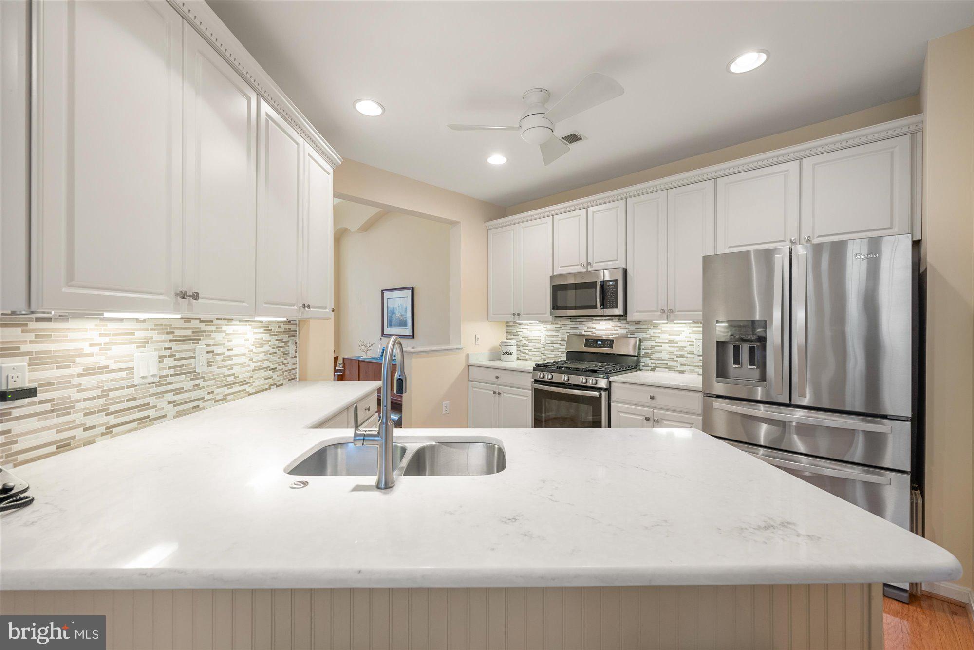 CENTRAL PARKE AT LOWES ISLAND - Residential