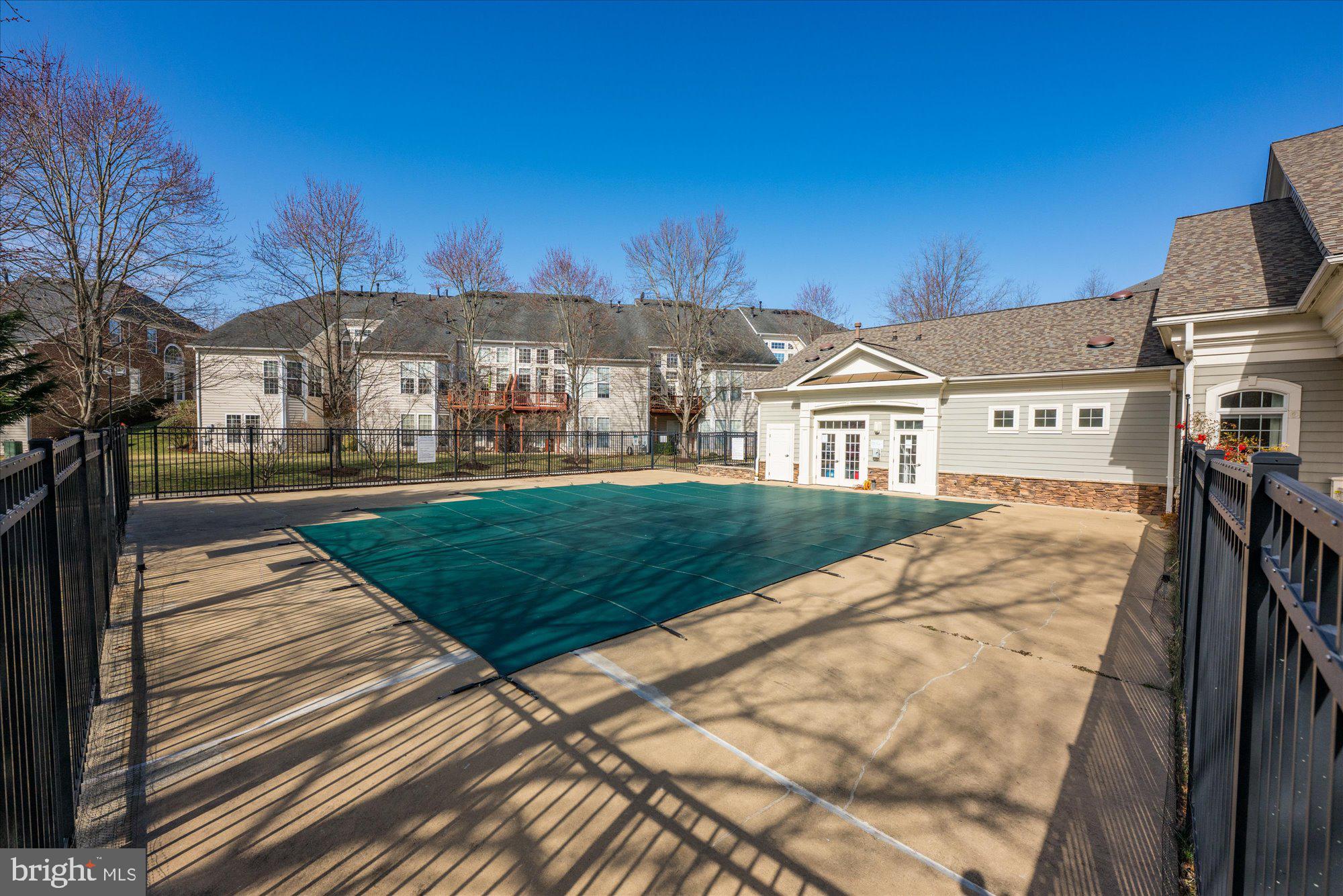 CENTRAL PARKE AT LOWES ISLAND - Residential