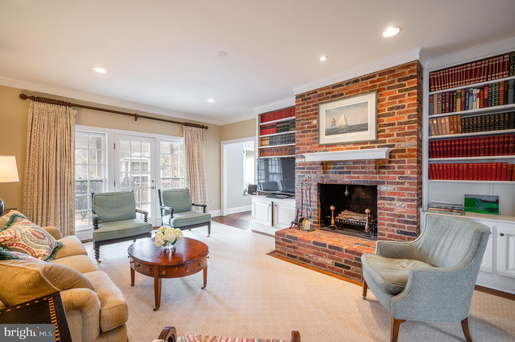 MT VERNON ON THE POTOMAC - Residential