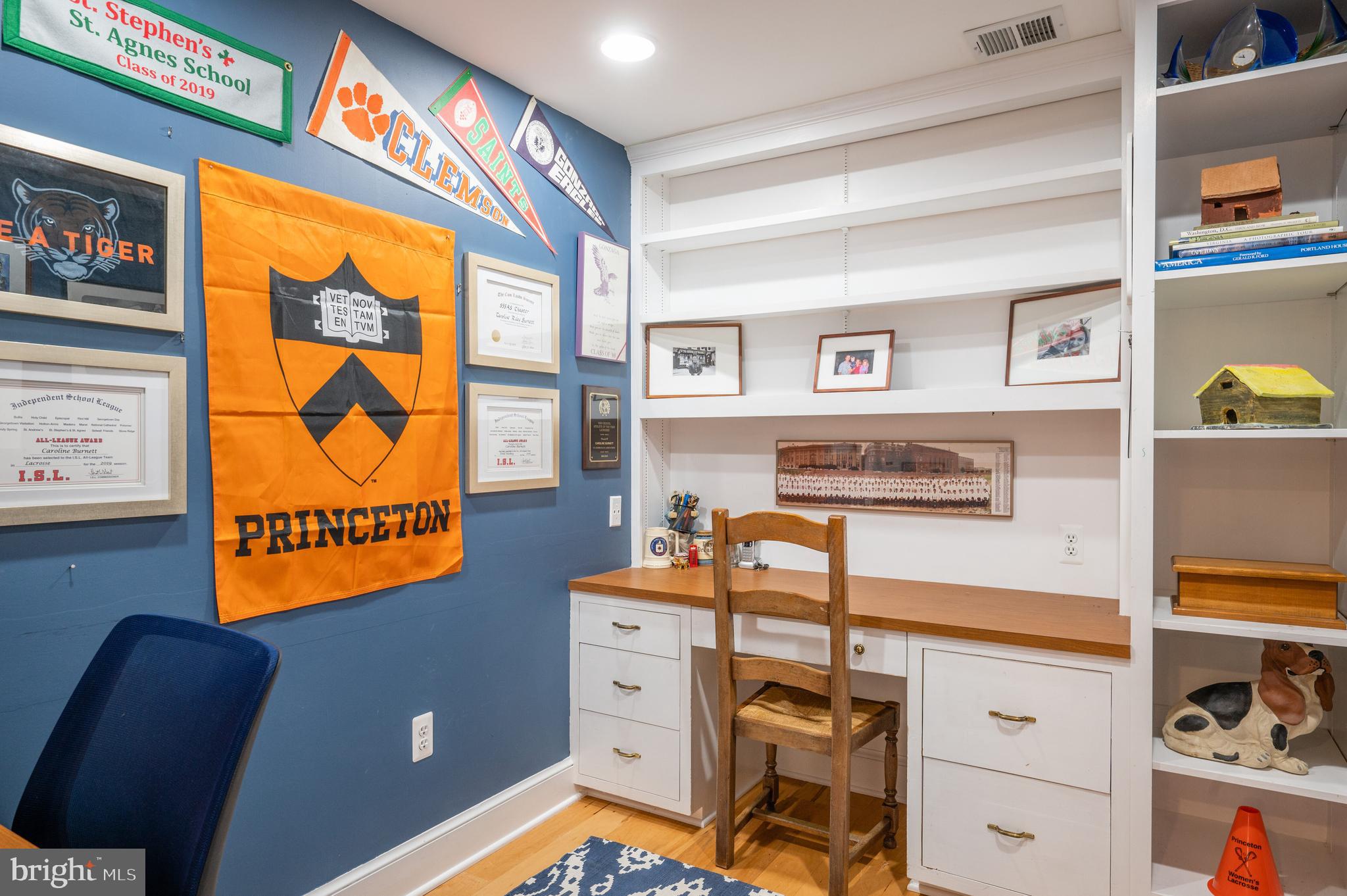 MT VERNON ON THE POTOMAC - Residential