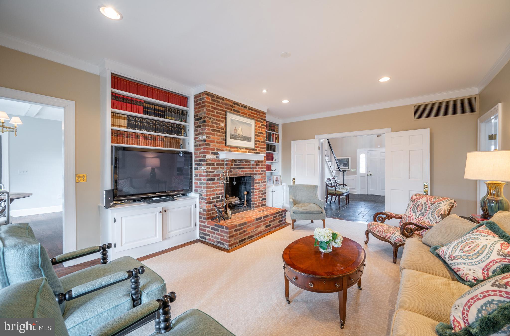 MT VERNON ON THE POTOMAC - Residential