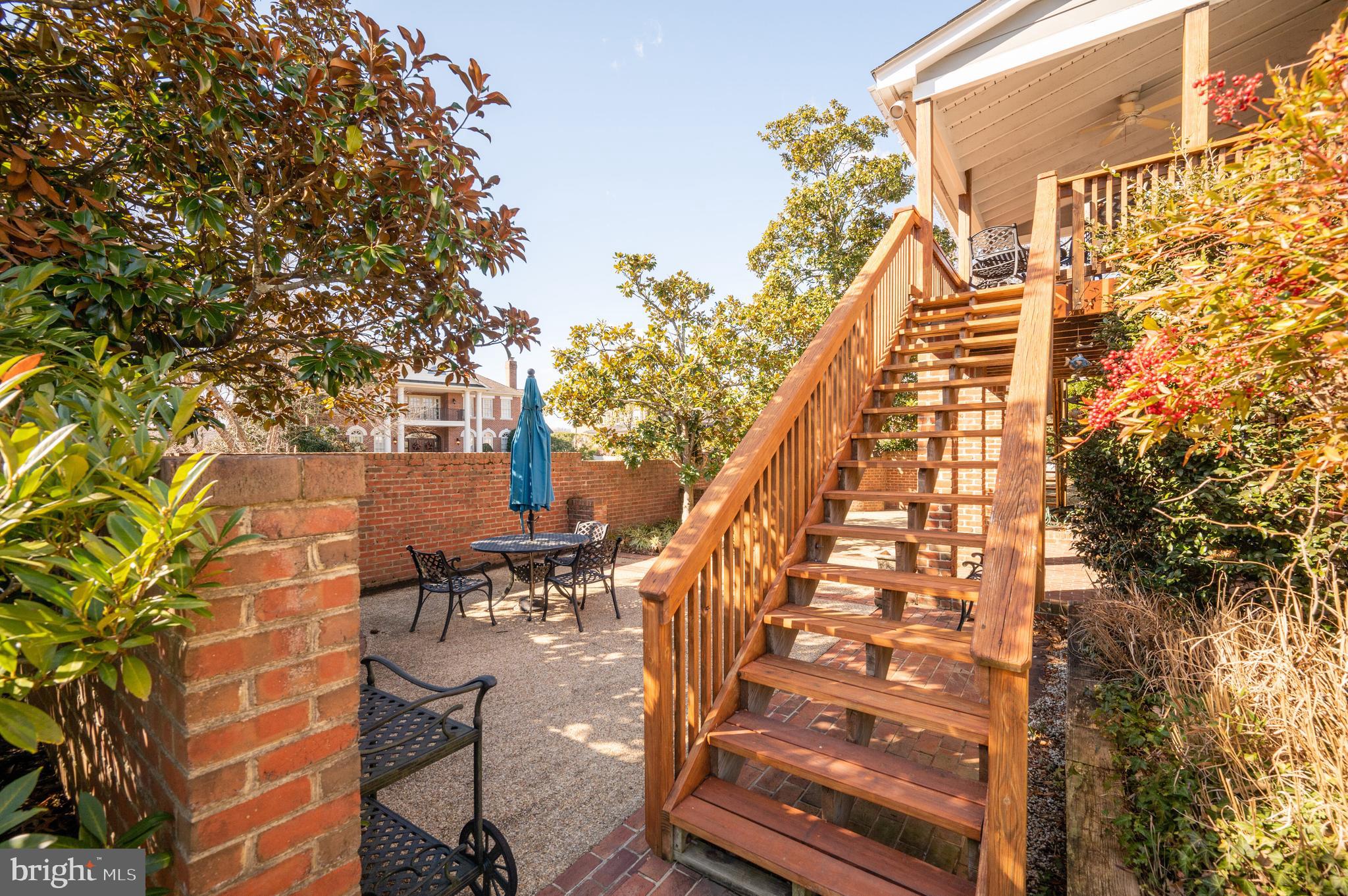 MT VERNON ON THE POTOMAC - Residential