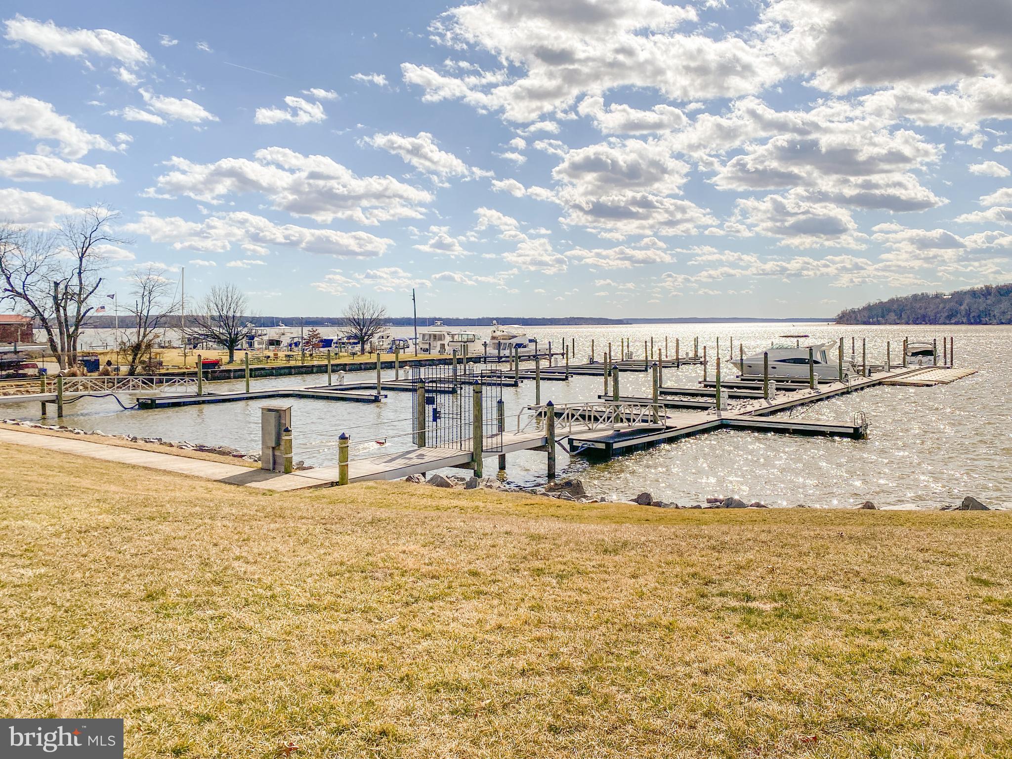 MT VERNON ON THE POTOMAC - Residential
