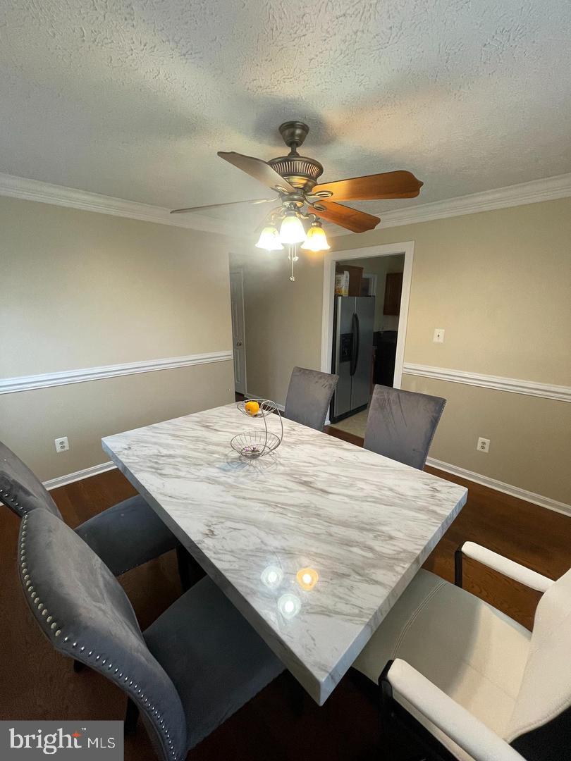 HARFORD SQUARE - Residential