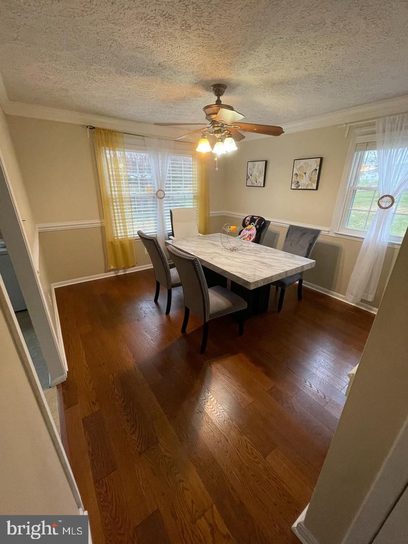 HARFORD SQUARE - Residential