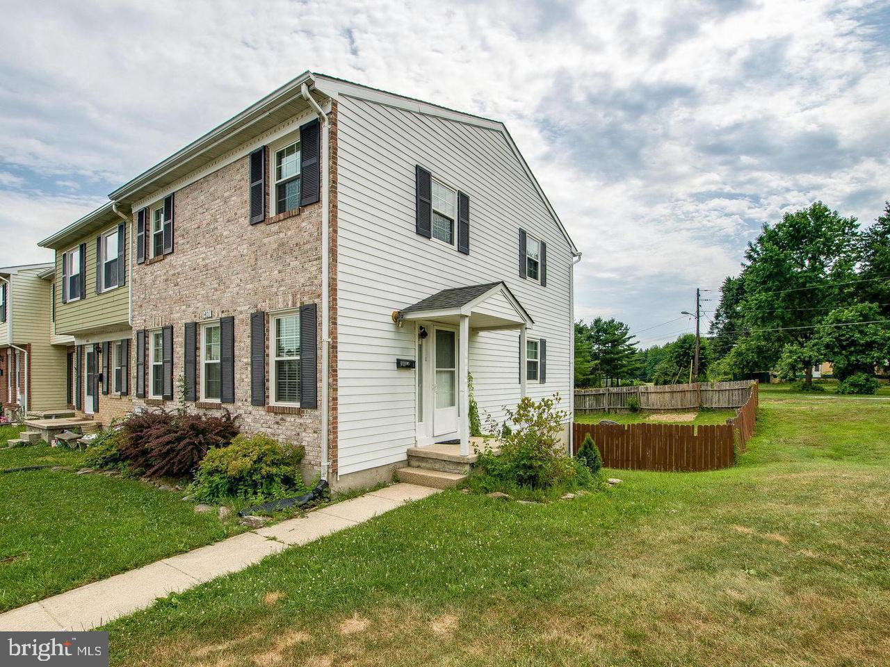 HARFORD SQUARE - Residential