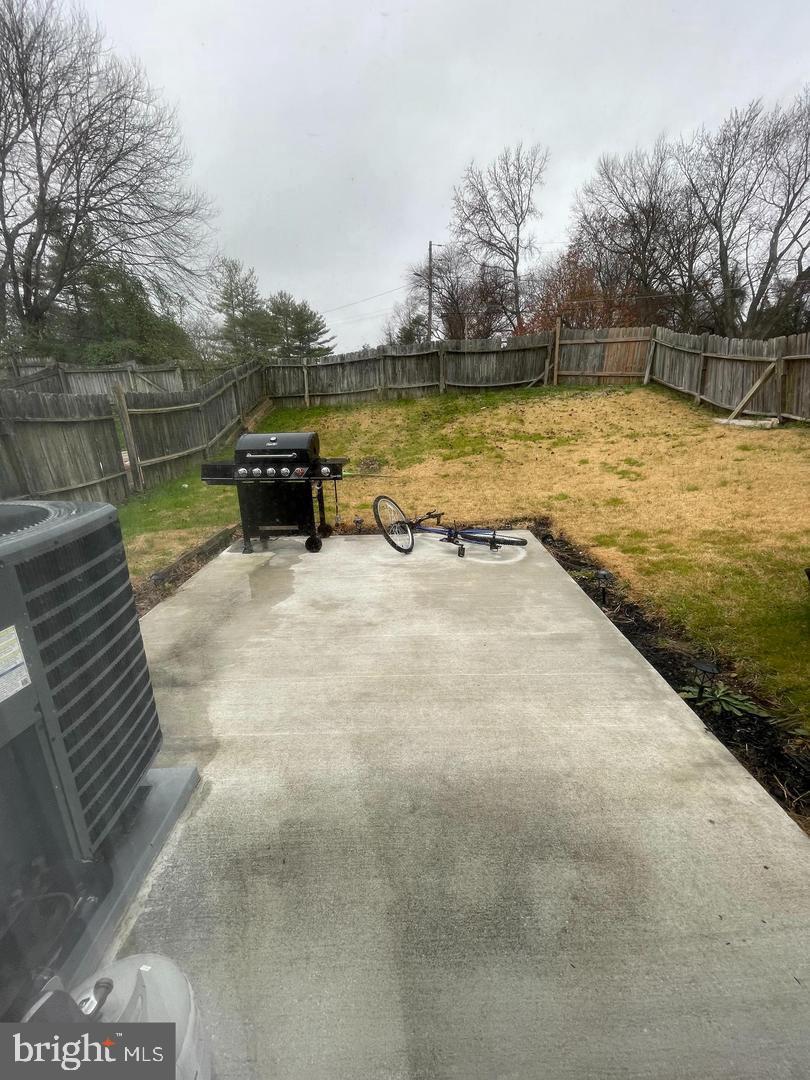 HARFORD SQUARE - Residential