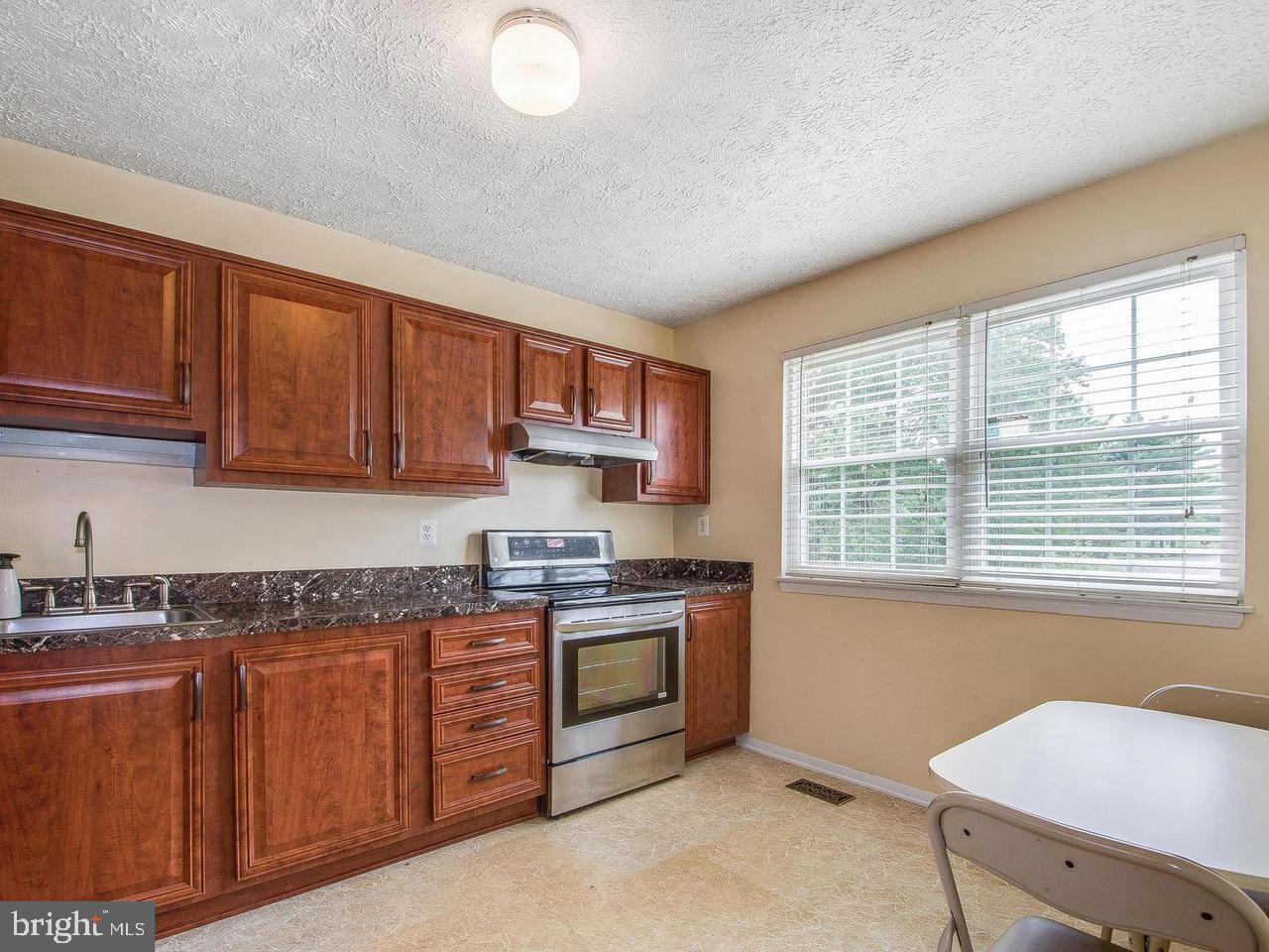 HARFORD SQUARE - Residential