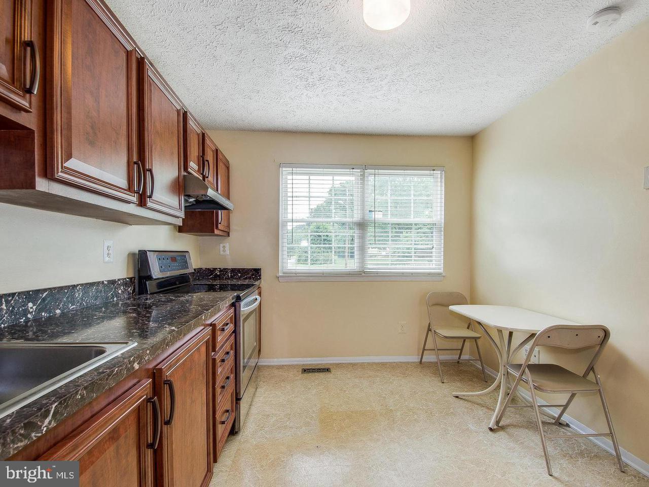 HARFORD SQUARE - Residential