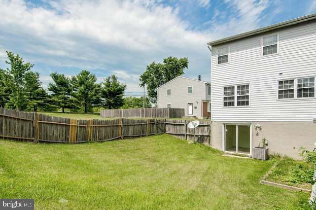 HARFORD SQUARE - Residential