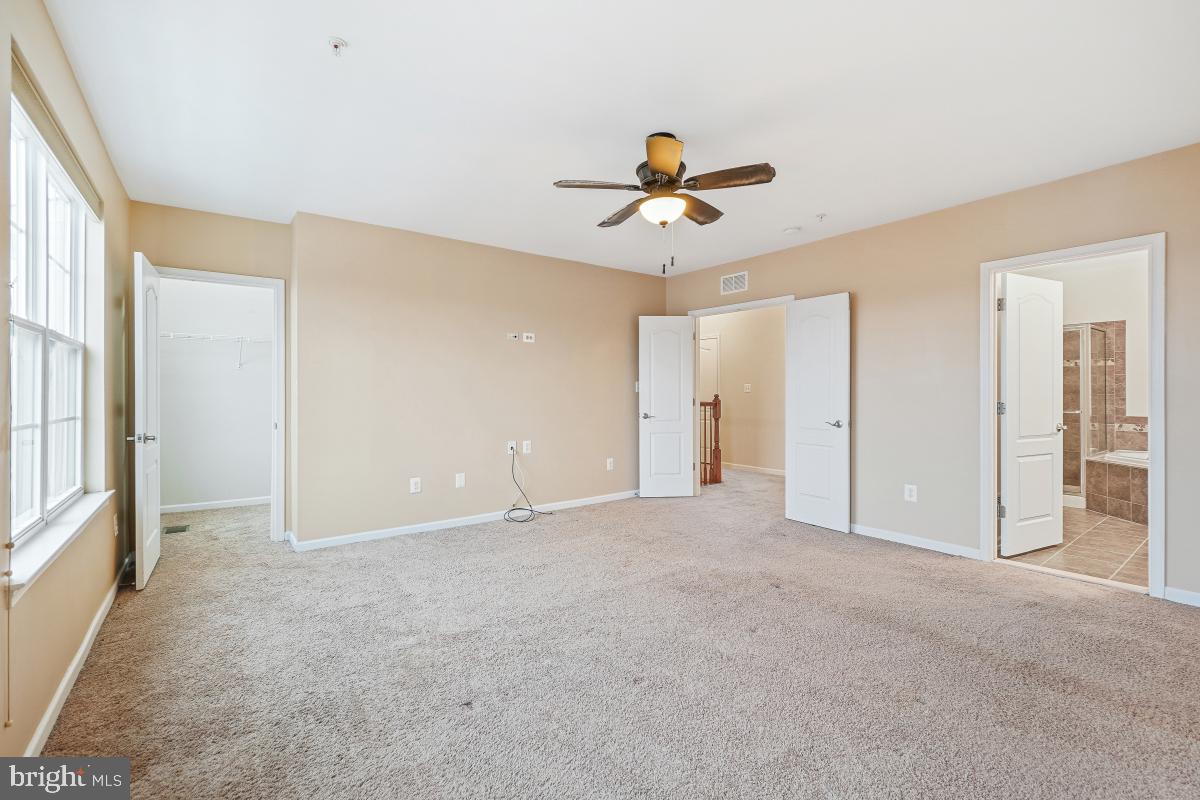 ARORA HILLS - Residential