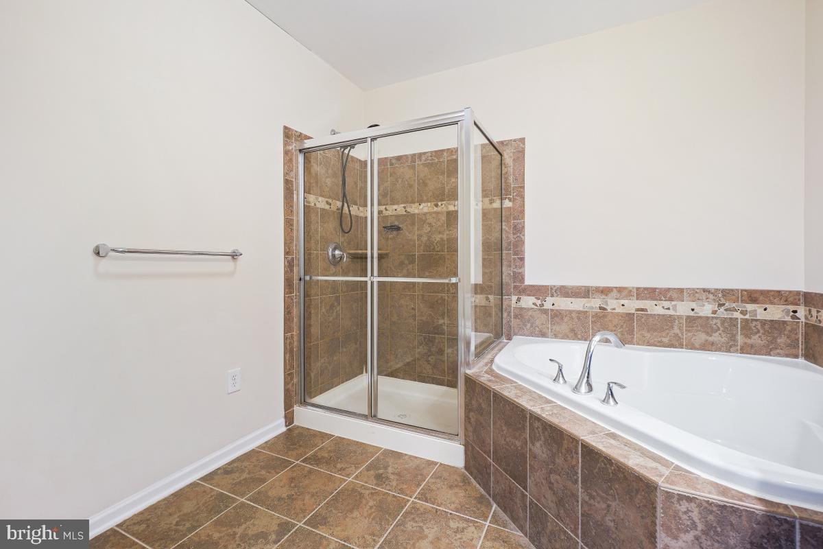 ARORA HILLS - Residential