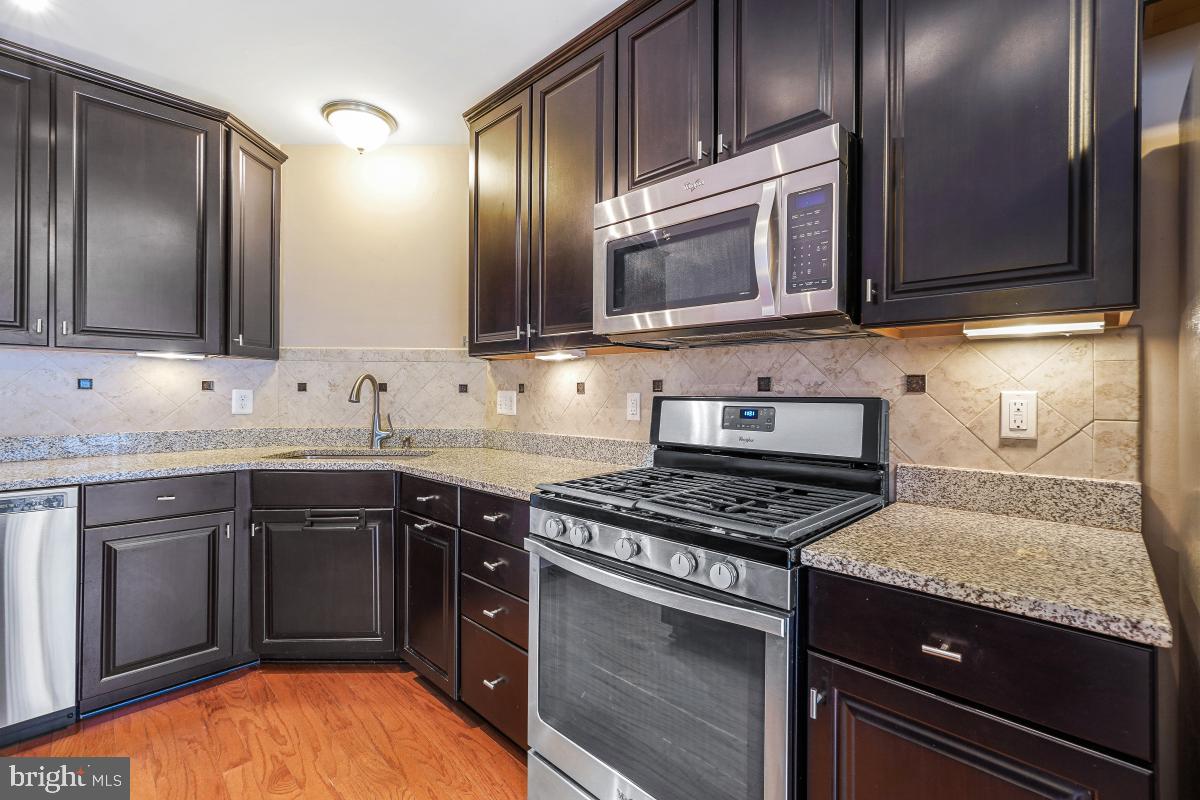 ARORA HILLS - Residential