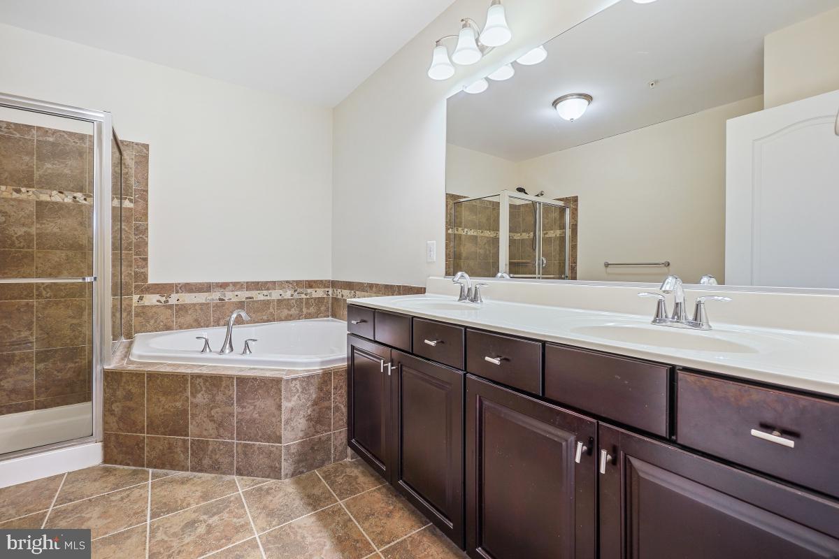 ARORA HILLS - Residential