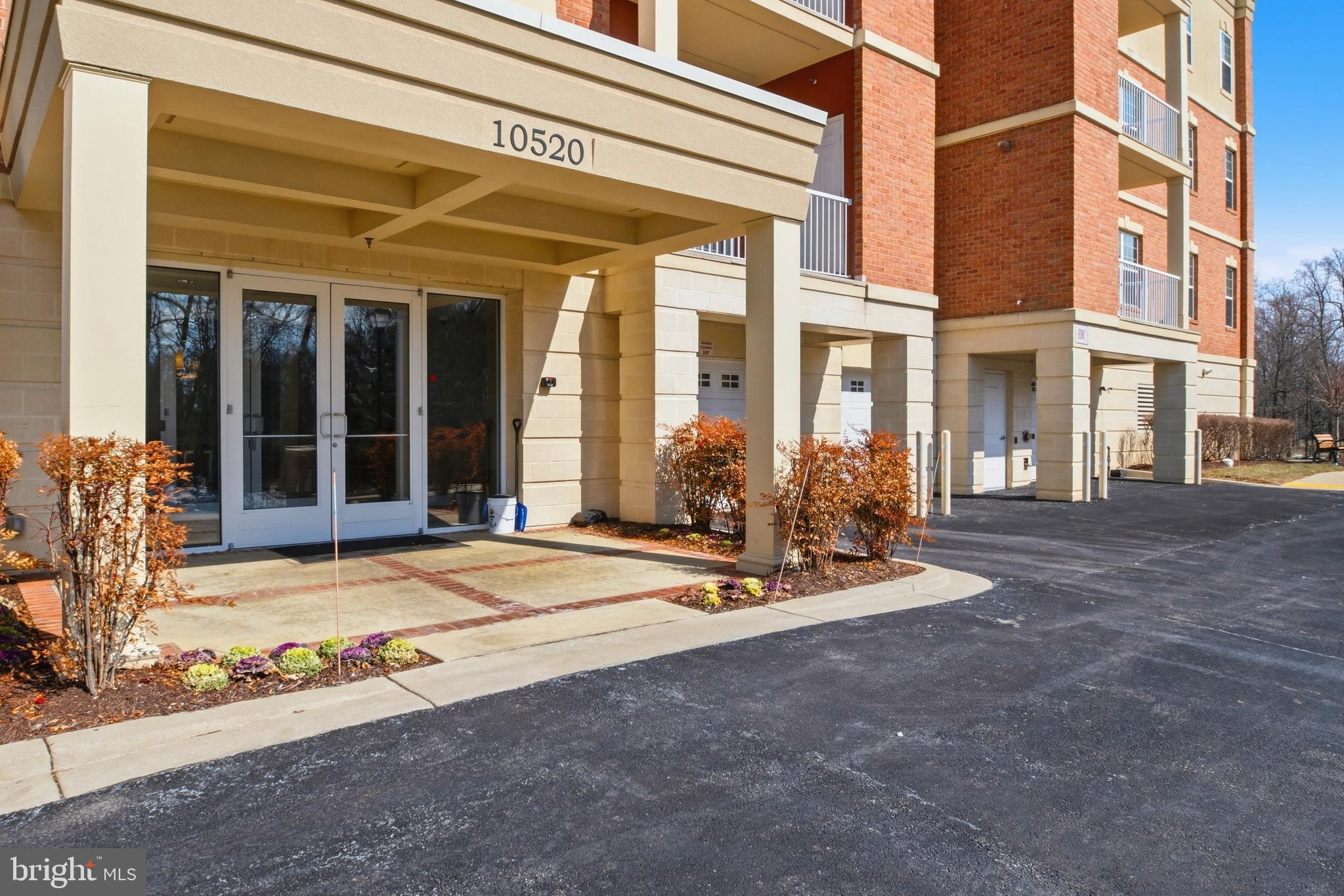 10520 RESORT ROAD 303