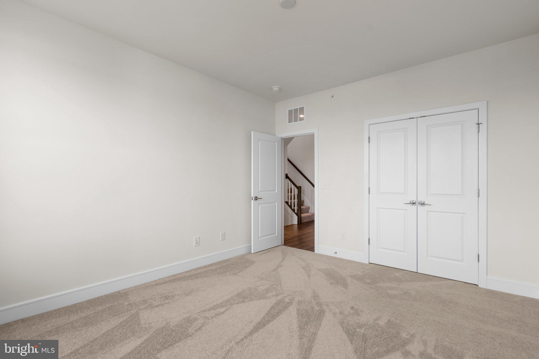 GOOSE CREEK VILLAGE - Residential