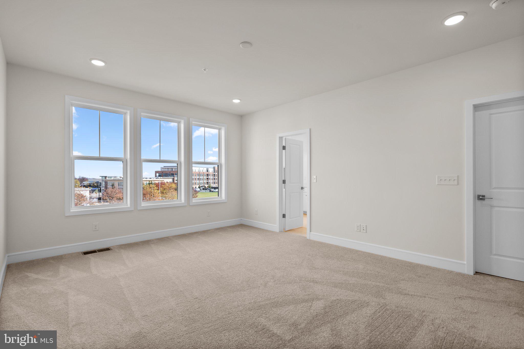 GOOSE CREEK VILLAGE - Residential