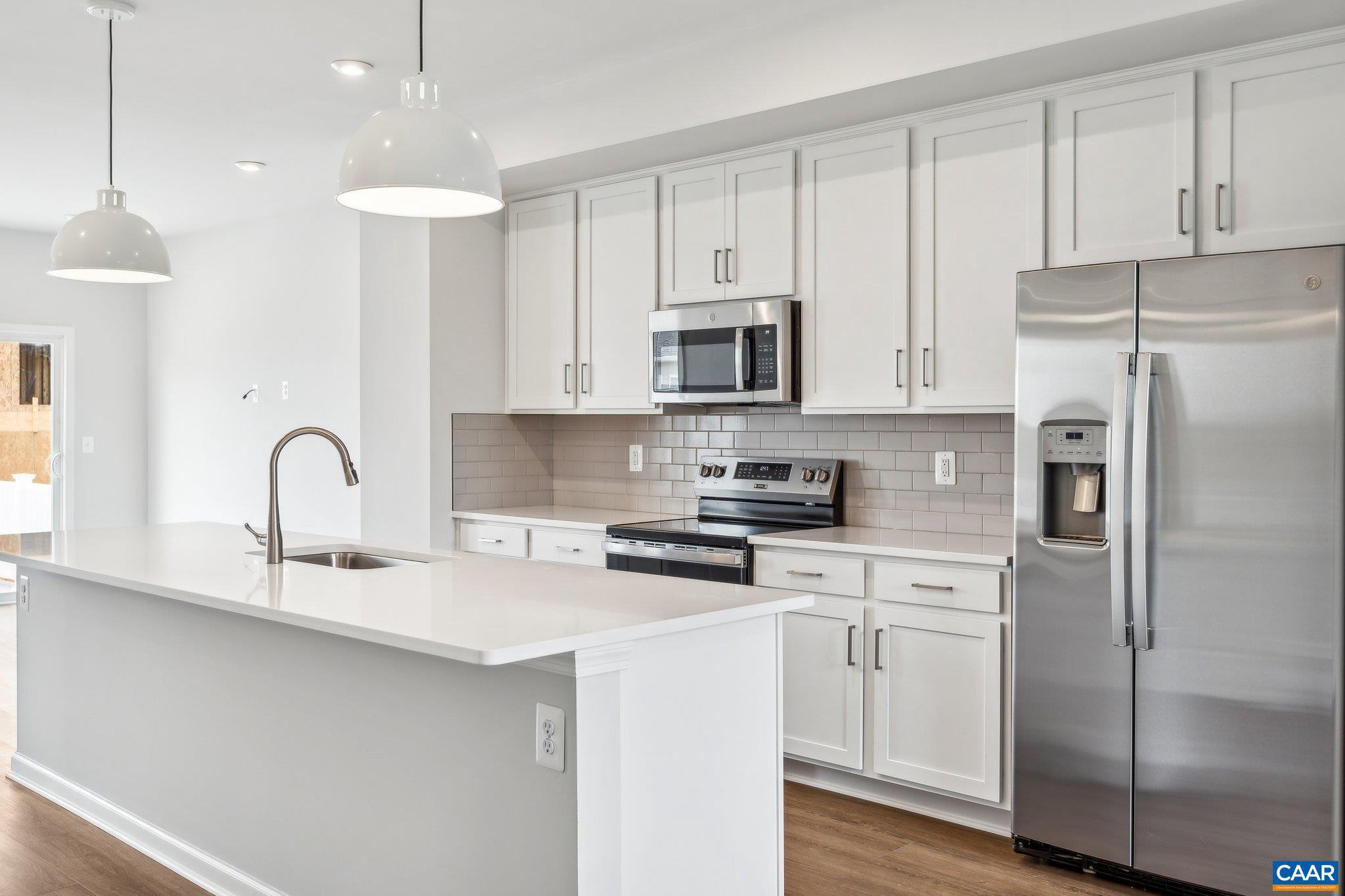 PLEASANT GREEN - Residential