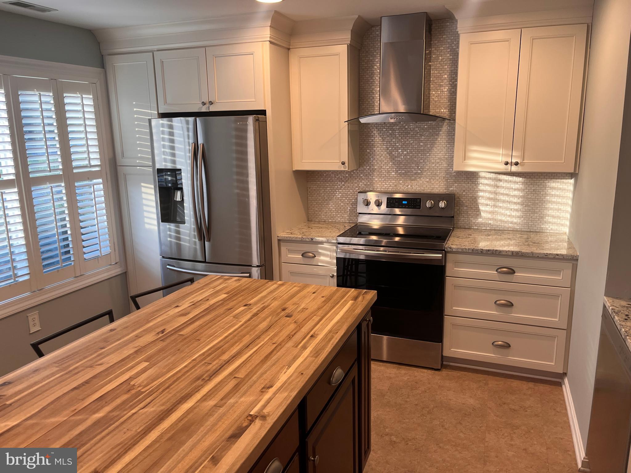 QUEENS LANDING - Residential Lease