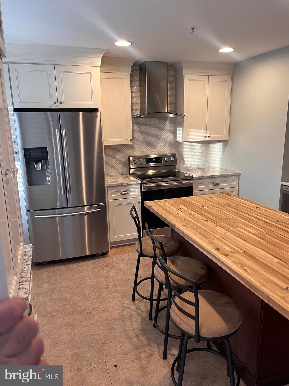 QUEENS LANDING - Residential Lease