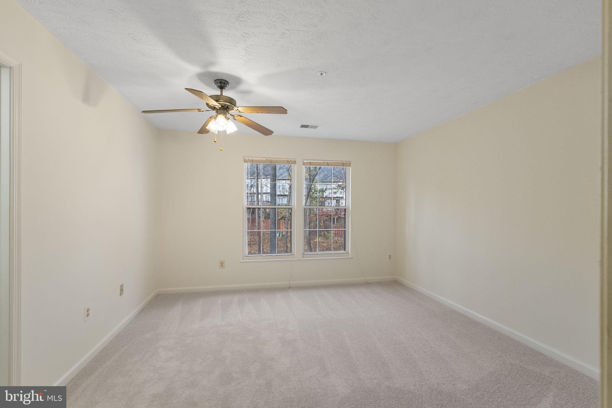 JAMES CREEK - Residential