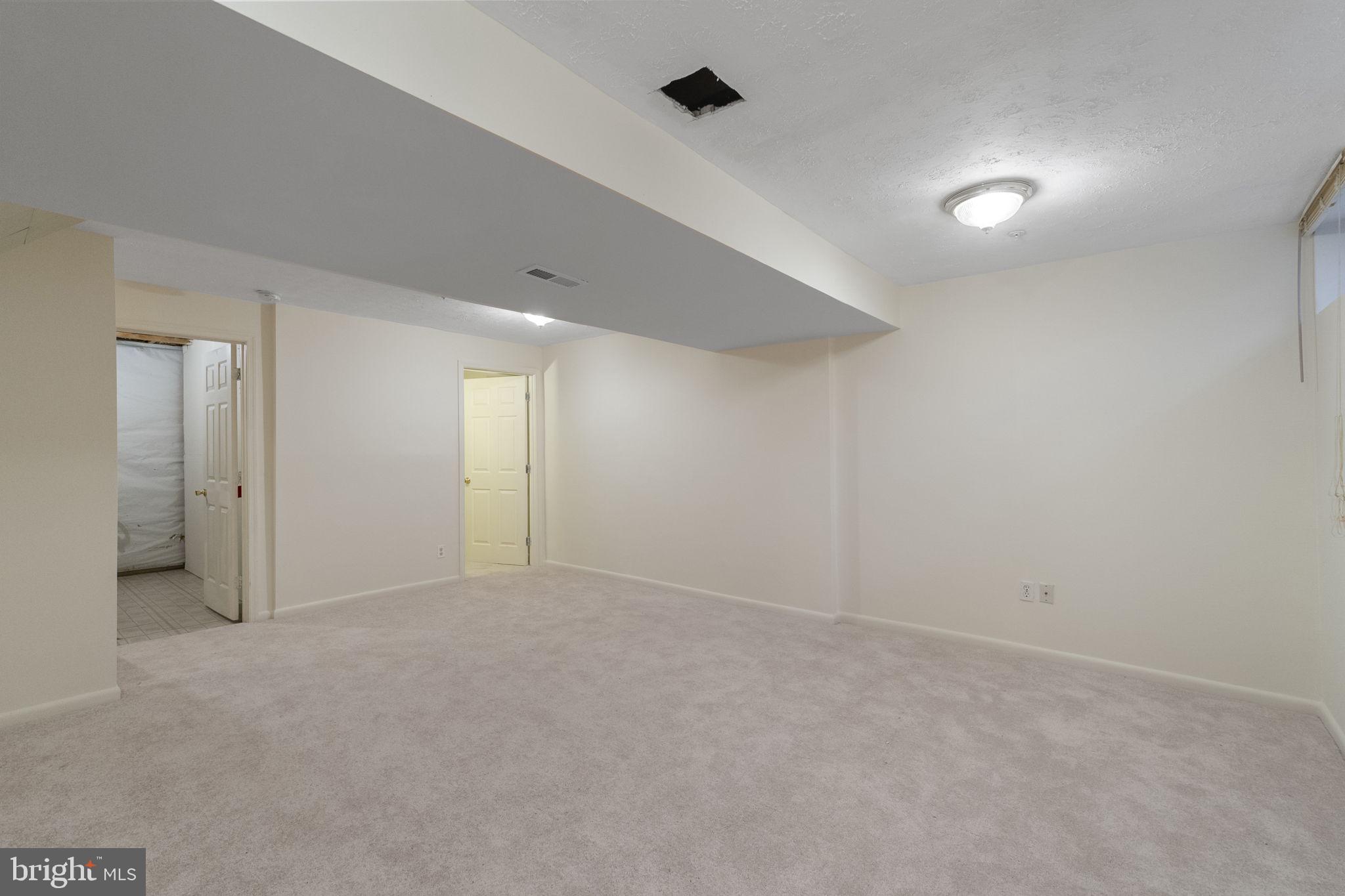 JAMES CREEK - Residential