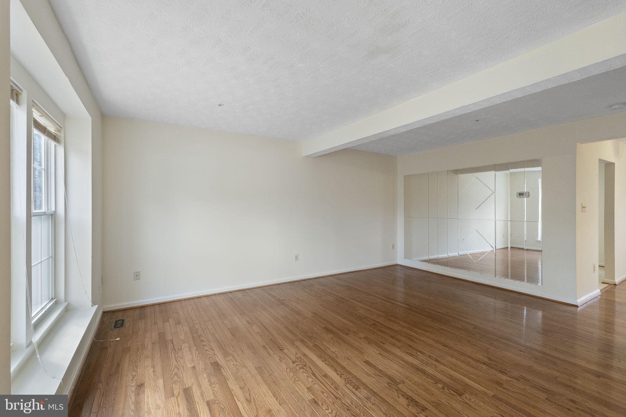 JAMES CREEK - Residential