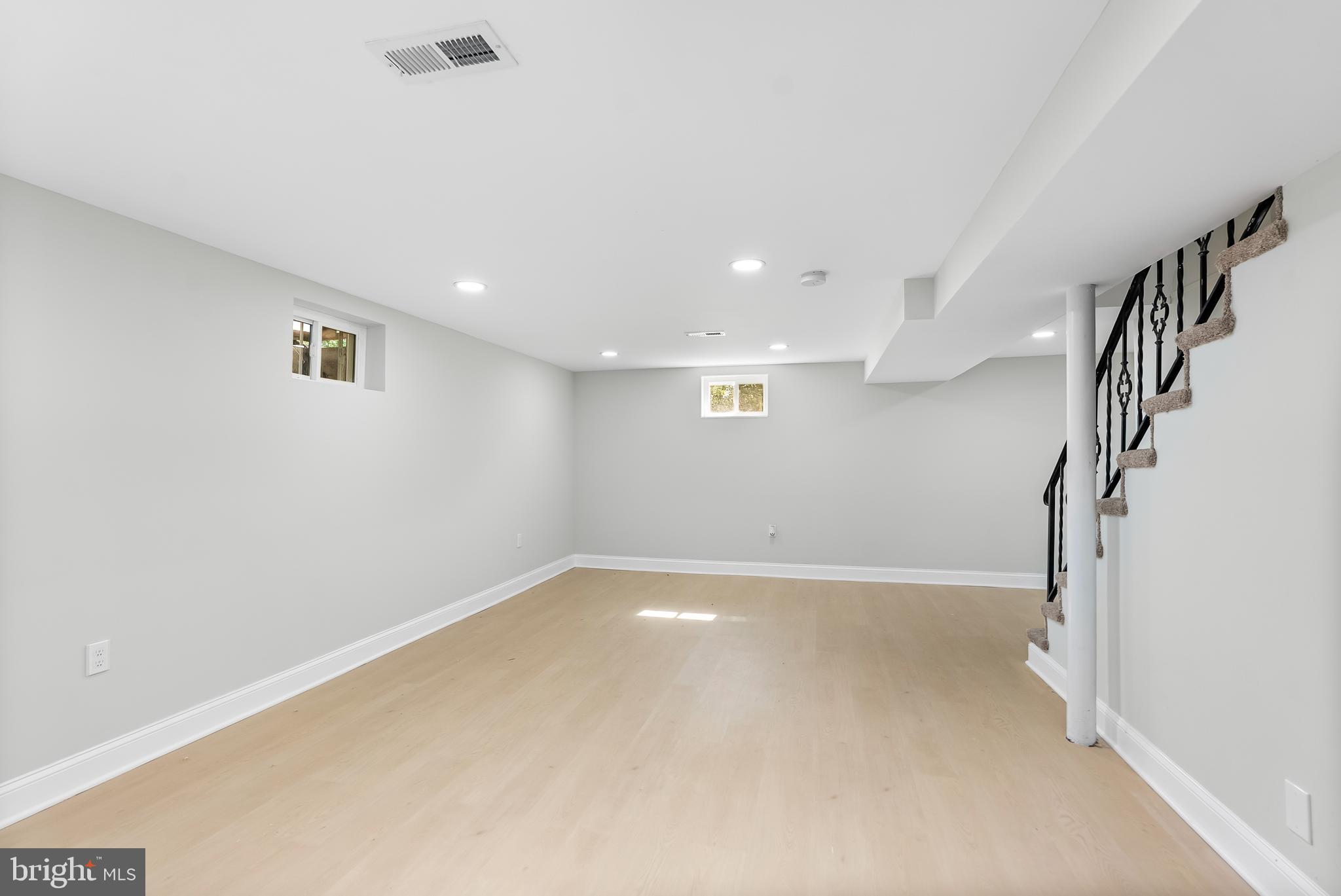 EDNOR GARDENS - LAKESIDE - Residential
