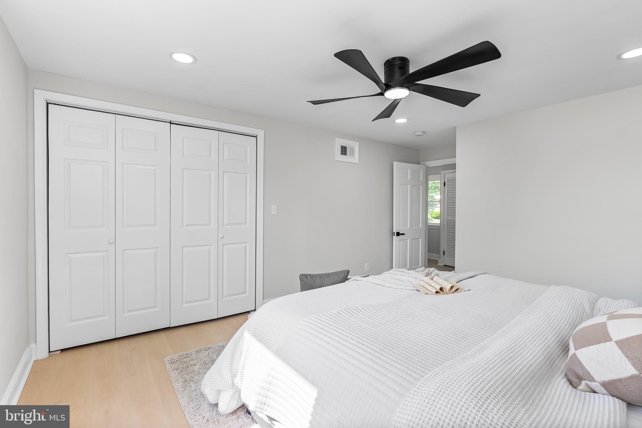 EDNOR GARDENS - LAKESIDE - Residential