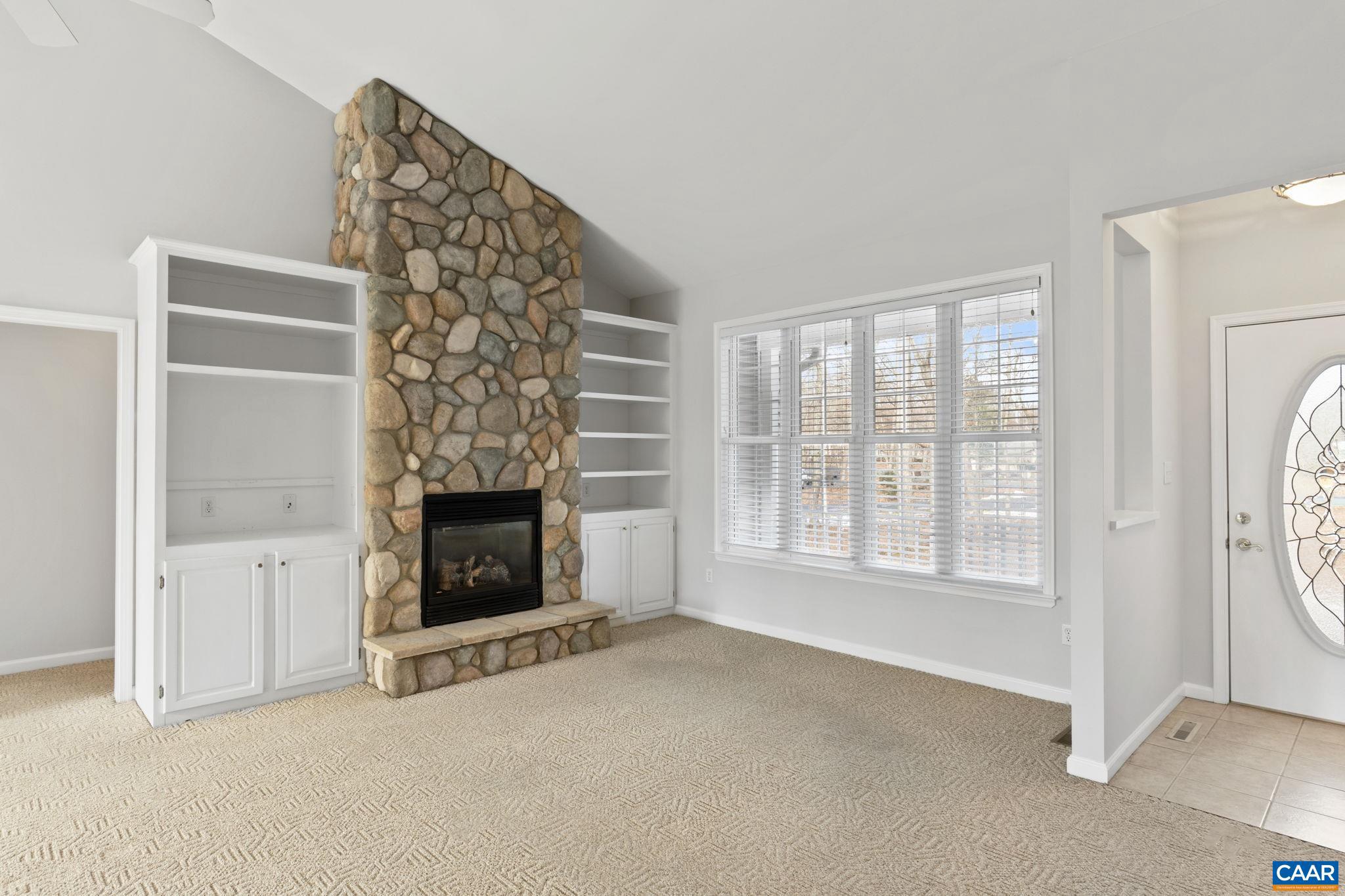 LAKE MONTICELLO - Residential