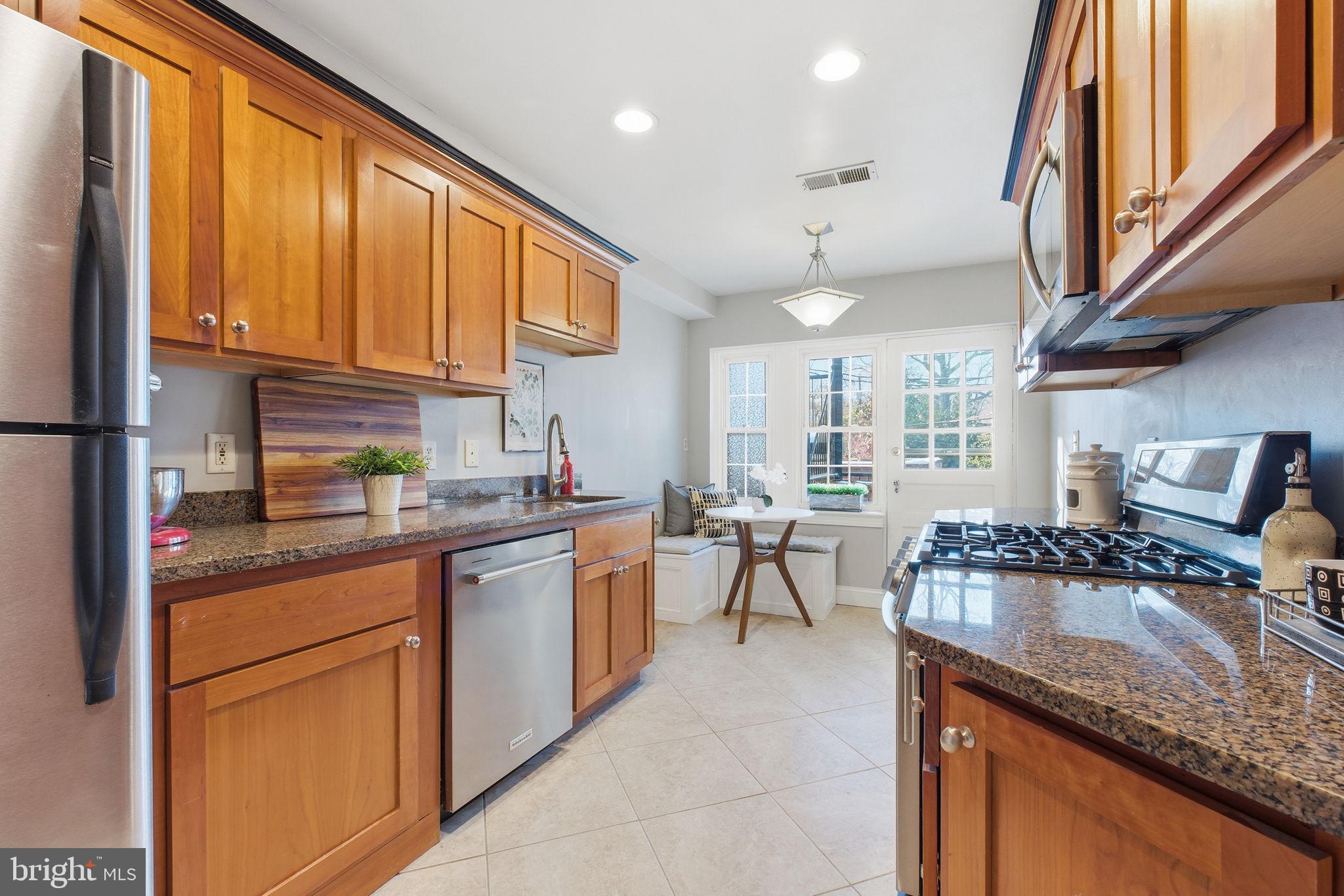 ROSEMONT - Residential