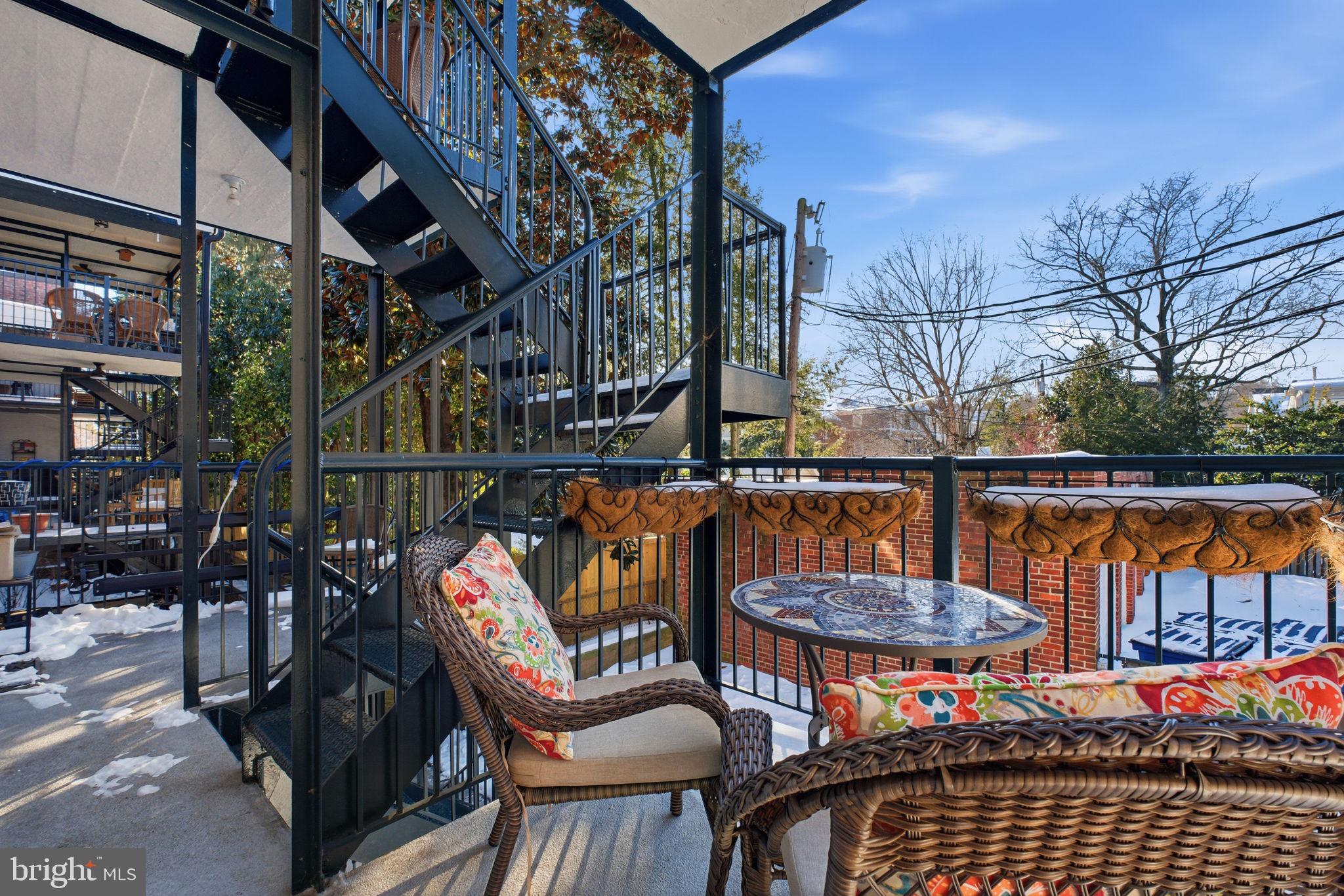 ROSEMONT - Residential