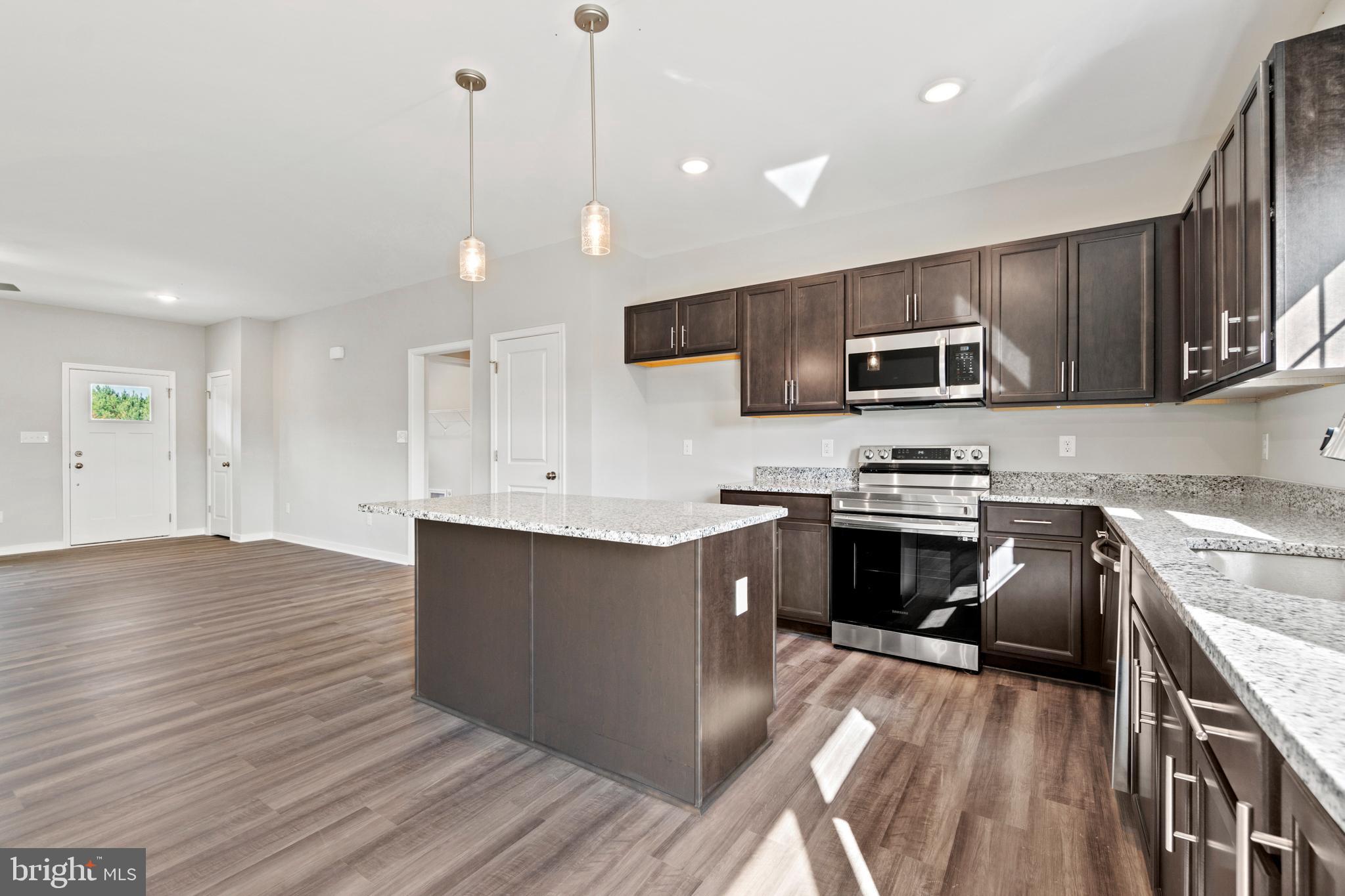 THE WATERS AT LAKE ANNA - Residential